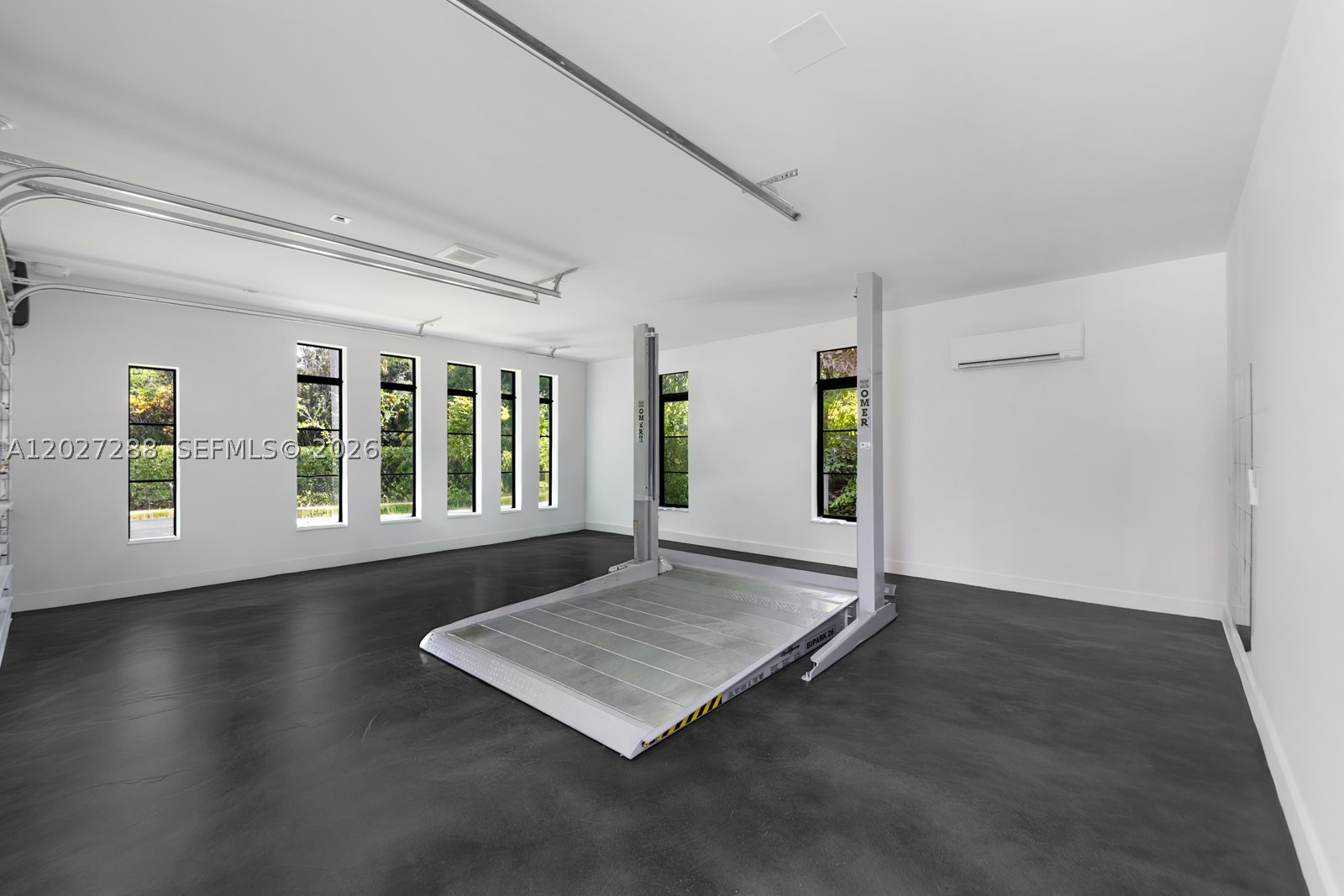 7101 SW 66th St, Miami FL 33143