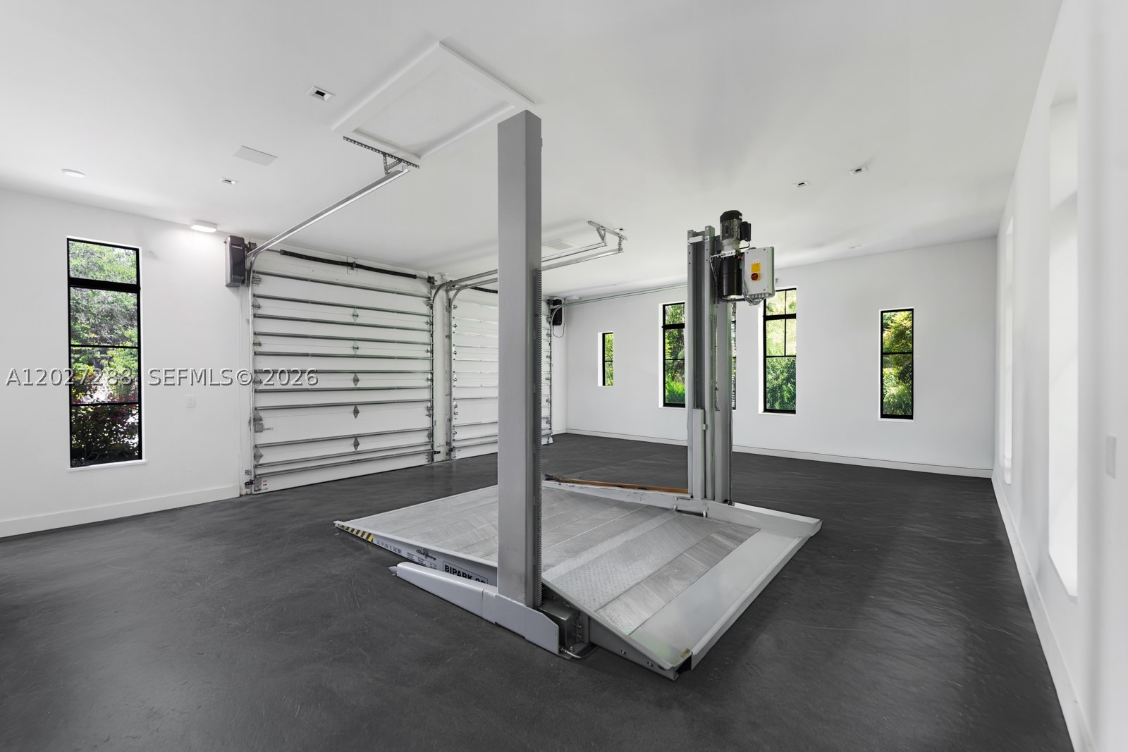 7101 SW 66th St, Miami FL 33143