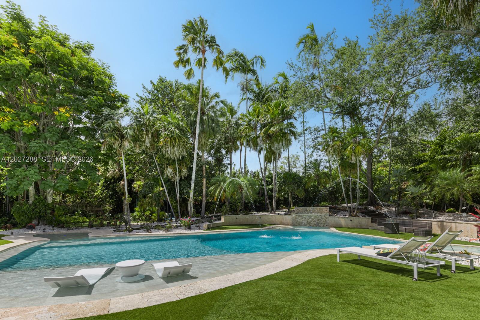 7101 SW 66th St, Miami FL 33143