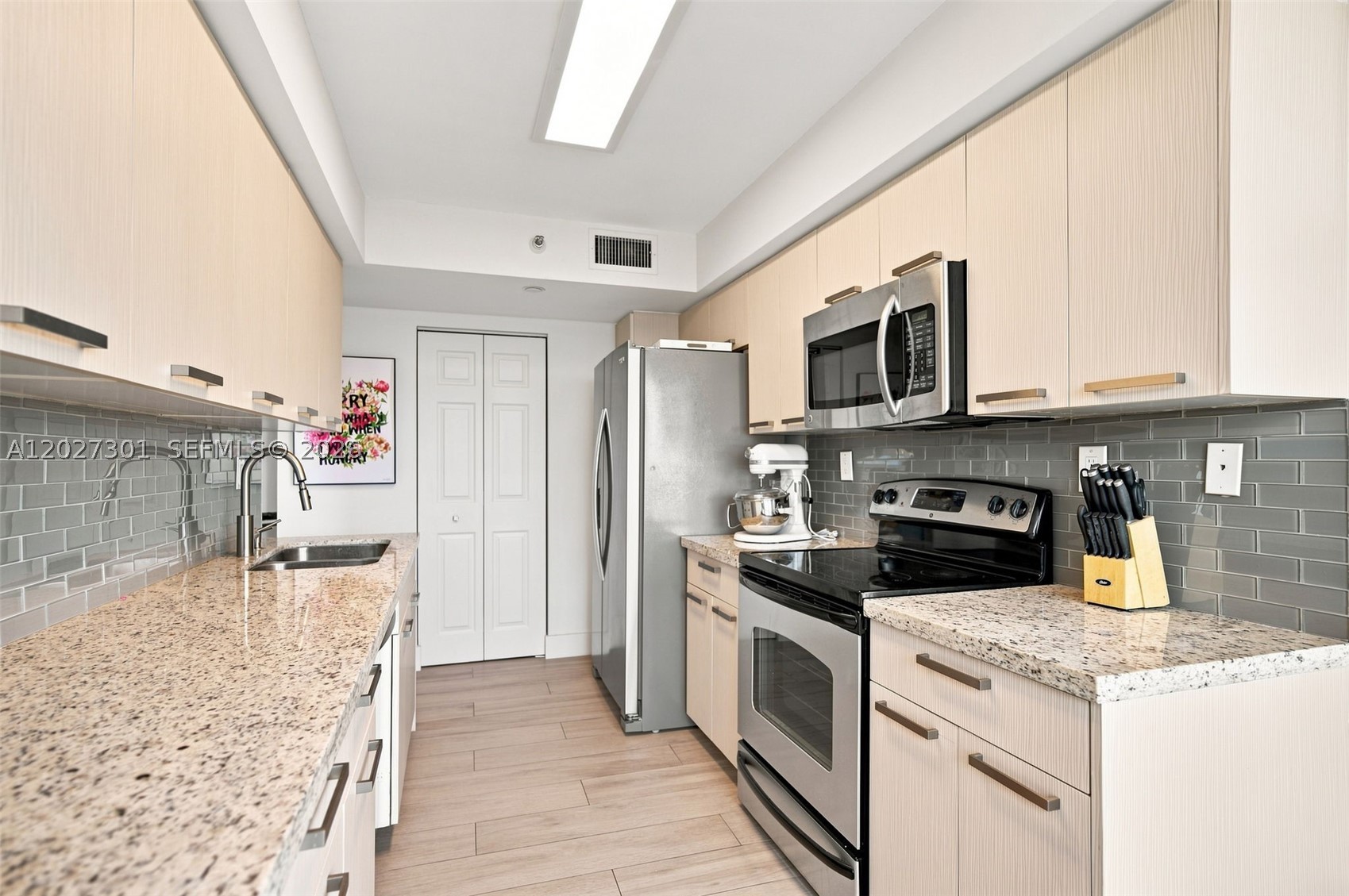 3500 Mystic Pointe Dr #2003, Aventura FL 33180