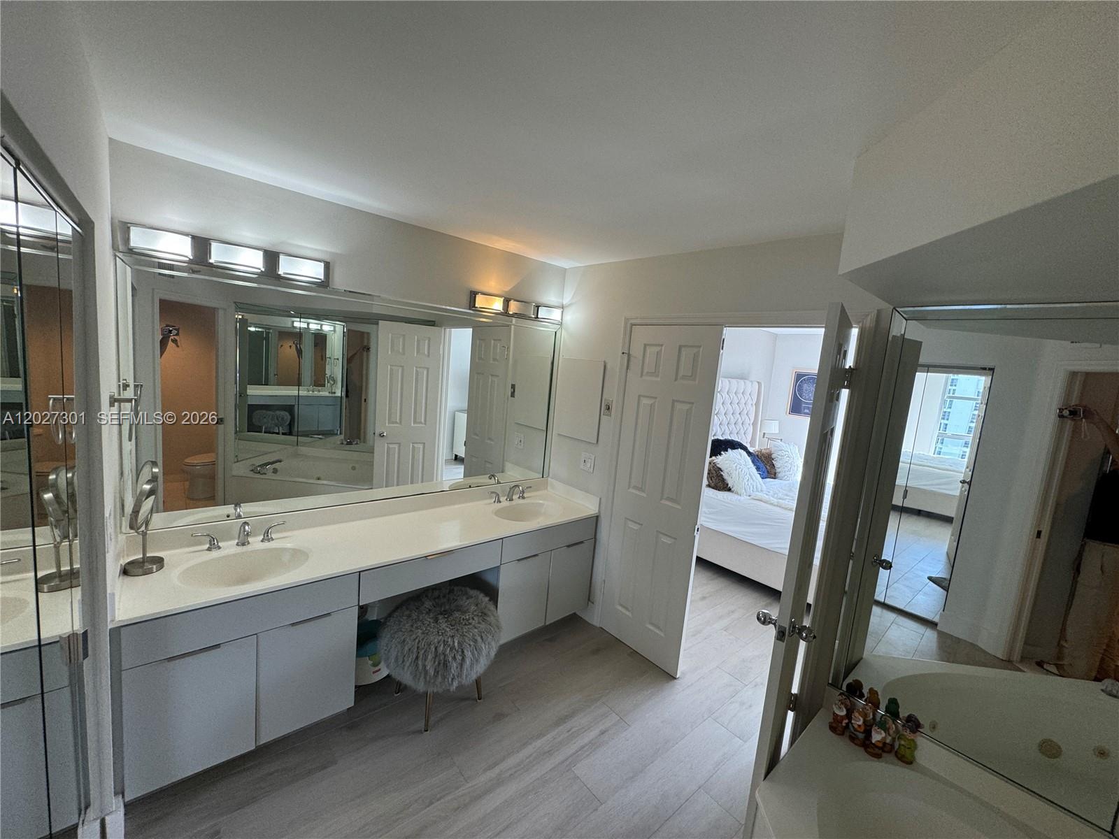 3500 Mystic Pointe Dr #2003, Aventura FL 33180