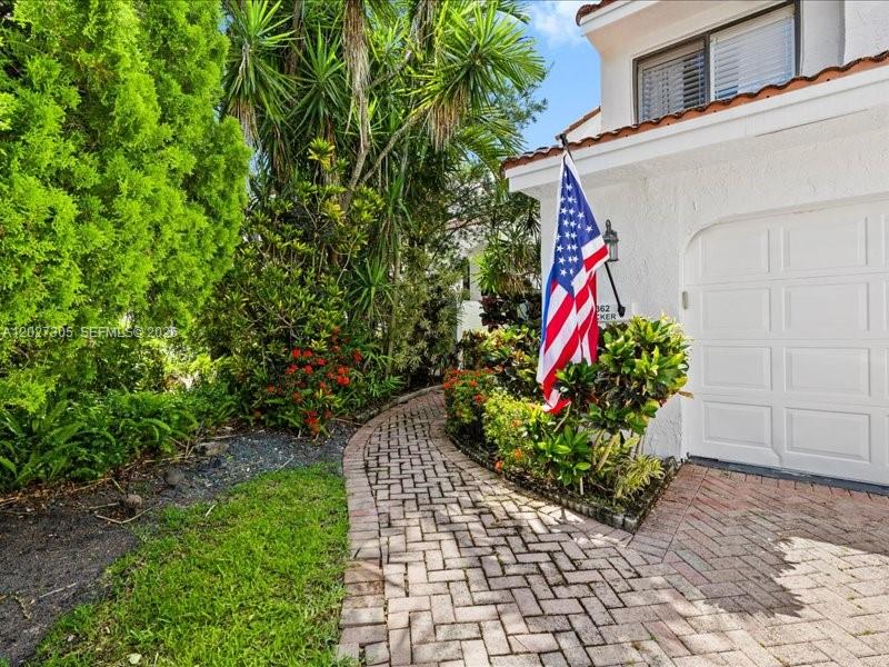 7362 Woodmont Ct, Boca Raton FL 33434