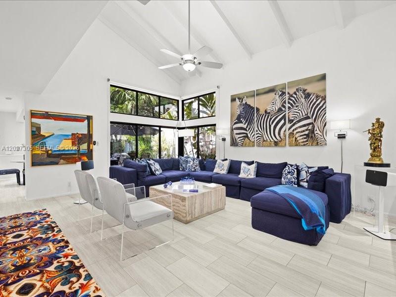 7362 Woodmont Ct, Boca Raton FL 33434