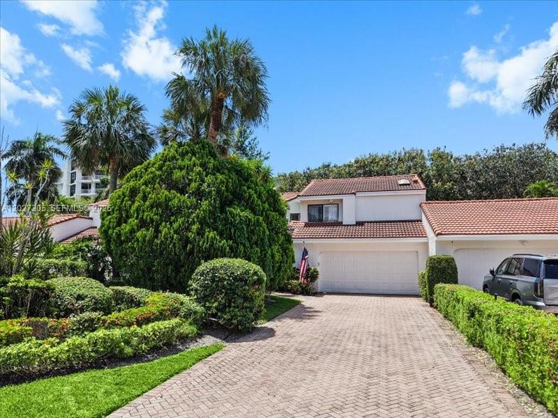 7362 Woodmont Ct, Boca Raton FL 33434