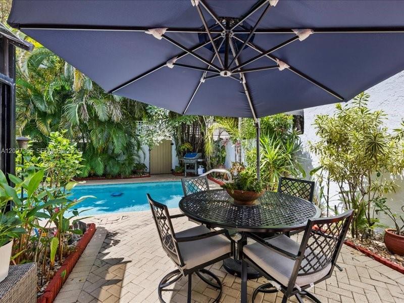 7362 Woodmont Ct, Boca Raton FL 33434