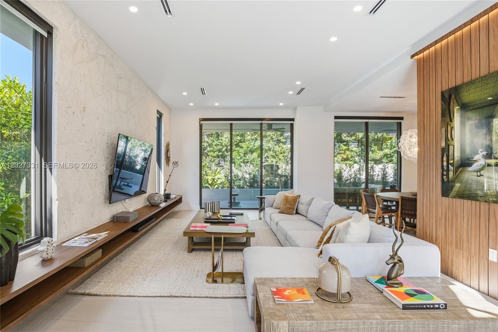 4354 Alton Rd, Miami Beach FL 33140