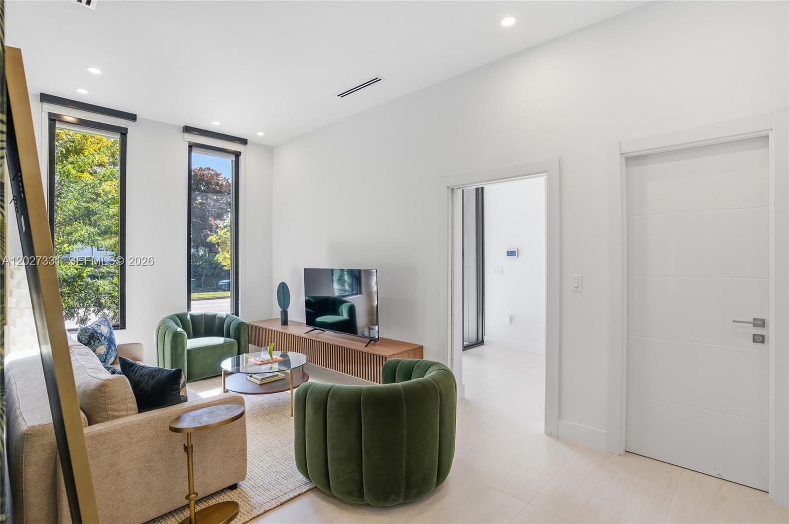 4354 Alton Rd, Miami Beach FL 33140