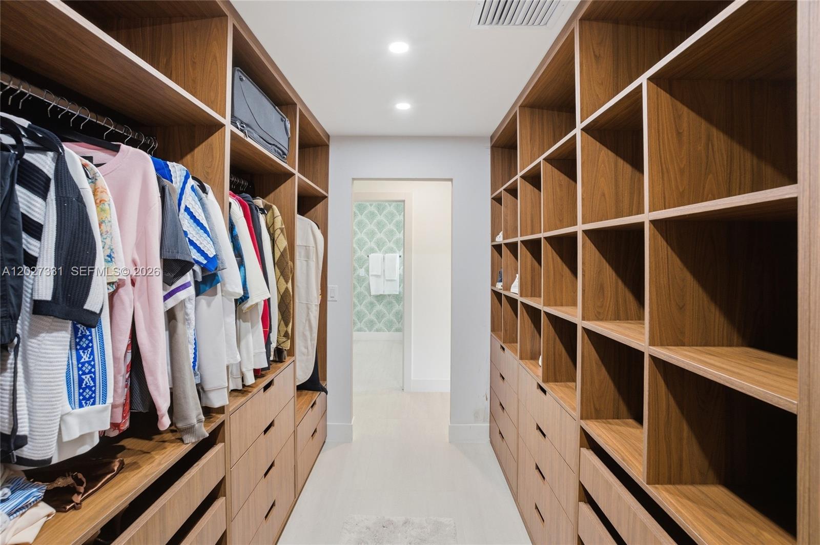 4354 Alton Rd, Miami Beach FL 33140