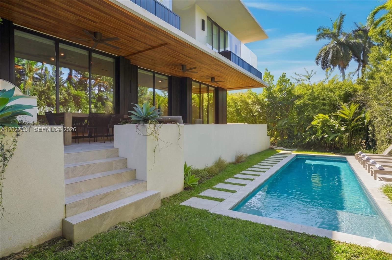 4354 Alton Rd, Miami Beach FL 33140