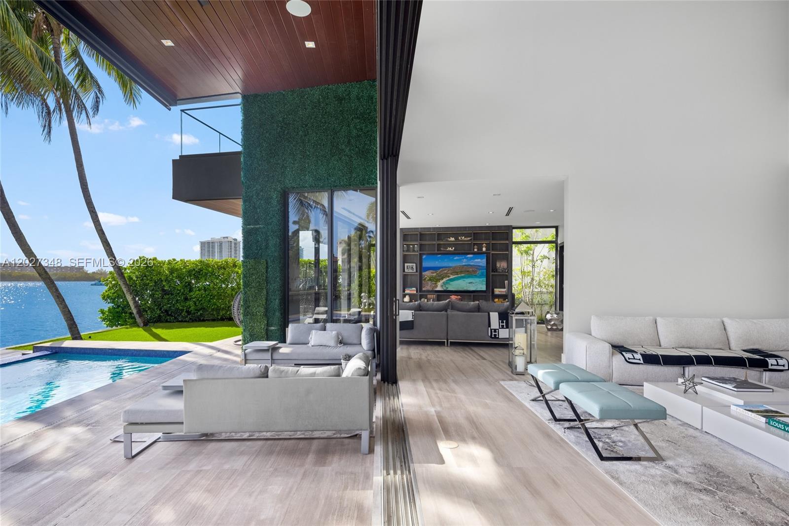 16470 NE 30th Ave, North Miami Beach FL 33160