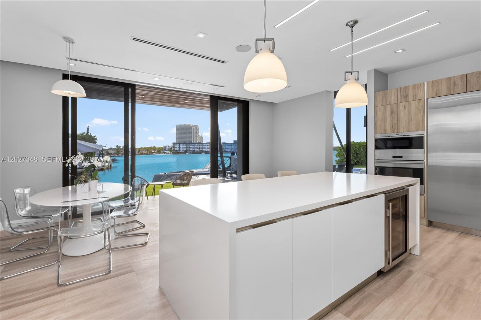 16470 NE 30th Ave, North Miami Beach FL 33160