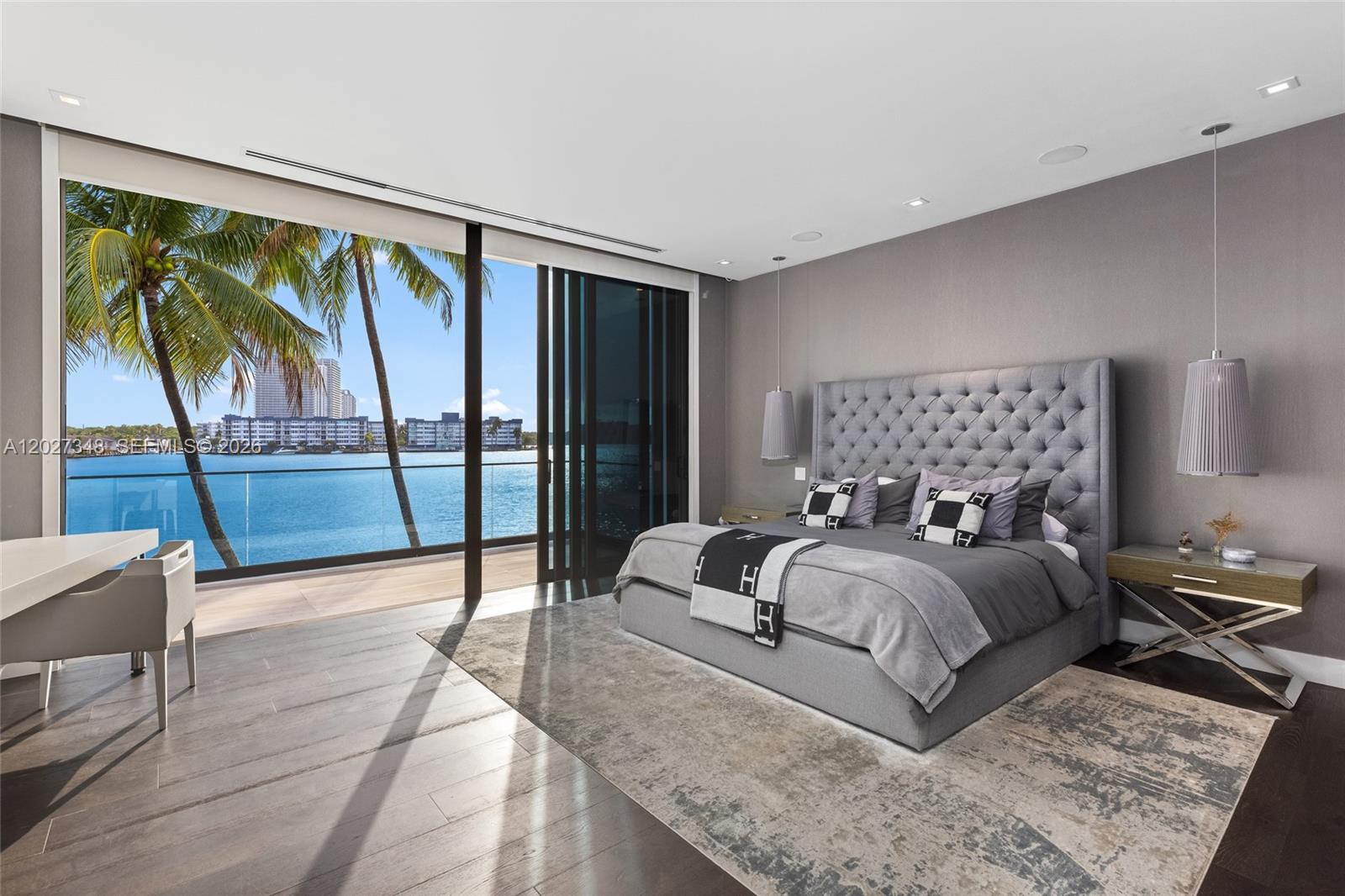 16470 NE 30th Ave, North Miami Beach FL 33160
