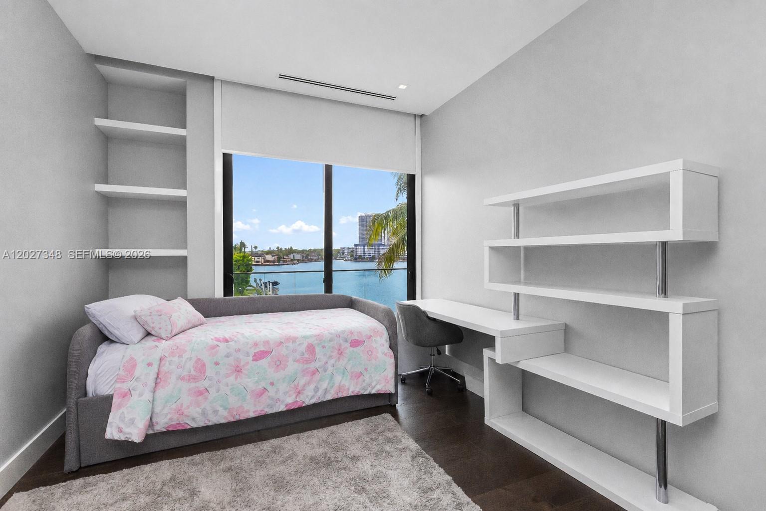 16470 NE 30th Ave, North Miami Beach FL 33160