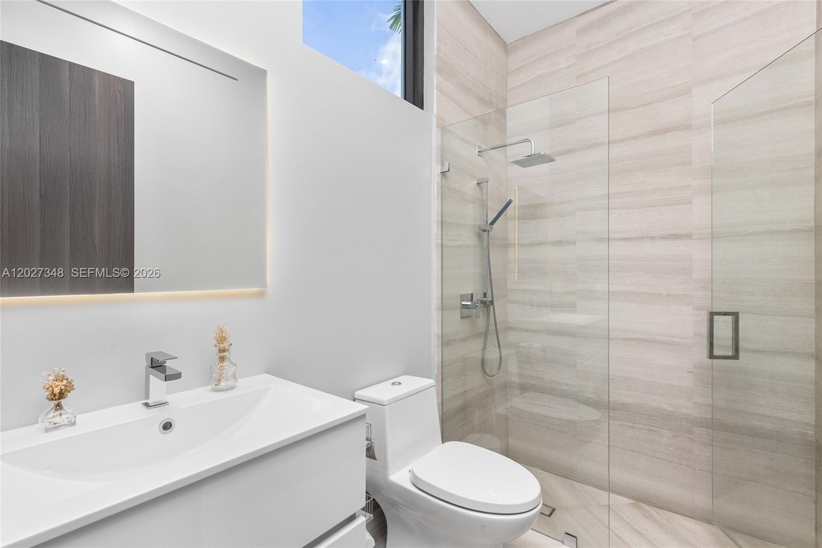16470 NE 30th Ave, North Miami Beach FL 33160