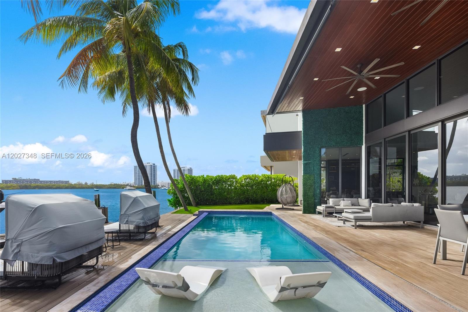 16470 NE 30th Ave, North Miami Beach FL 33160