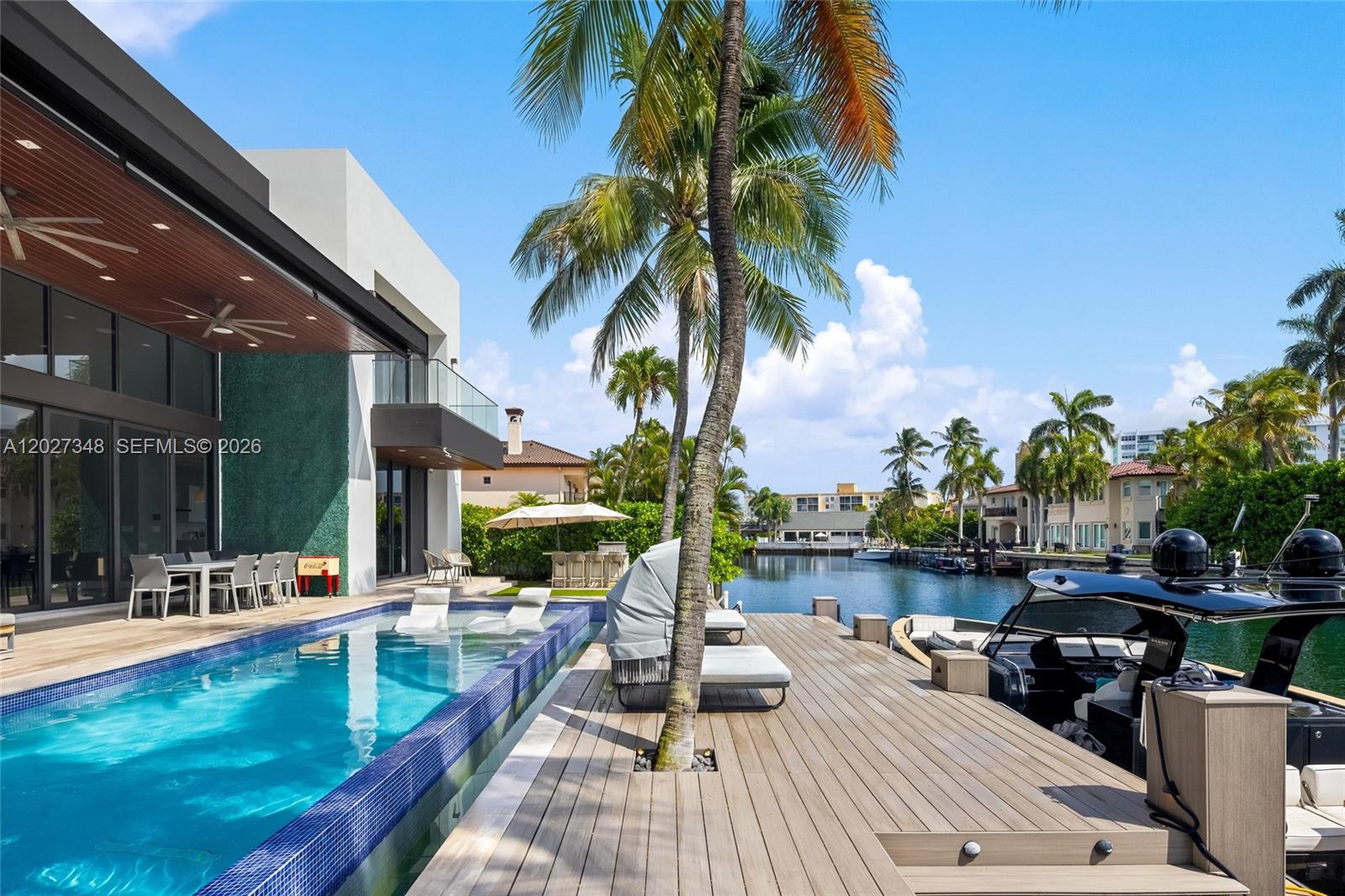 16470 NE 30th Ave, North Miami Beach FL 33160