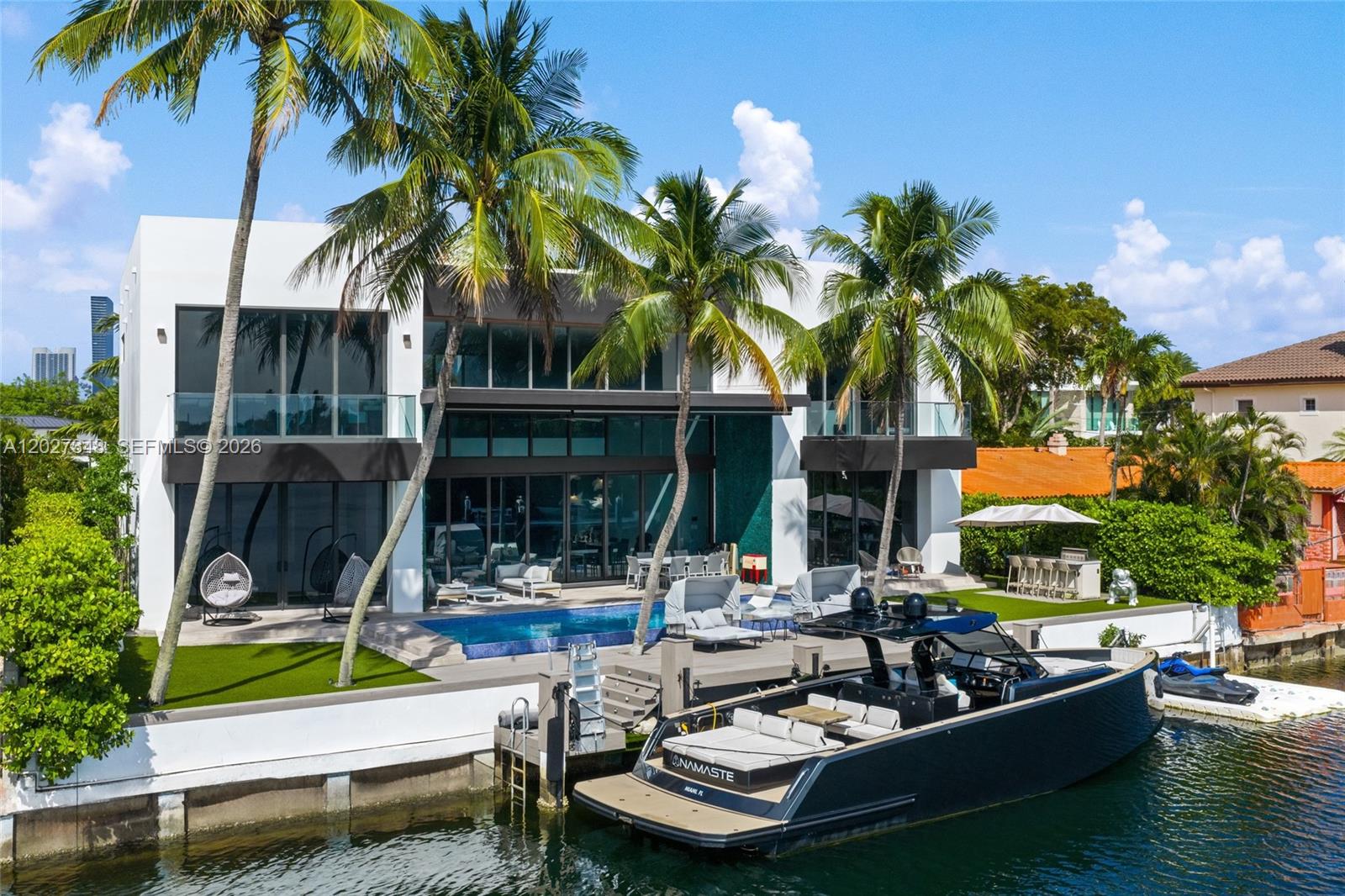 16470 NE 30th Ave, North Miami Beach FL 33160