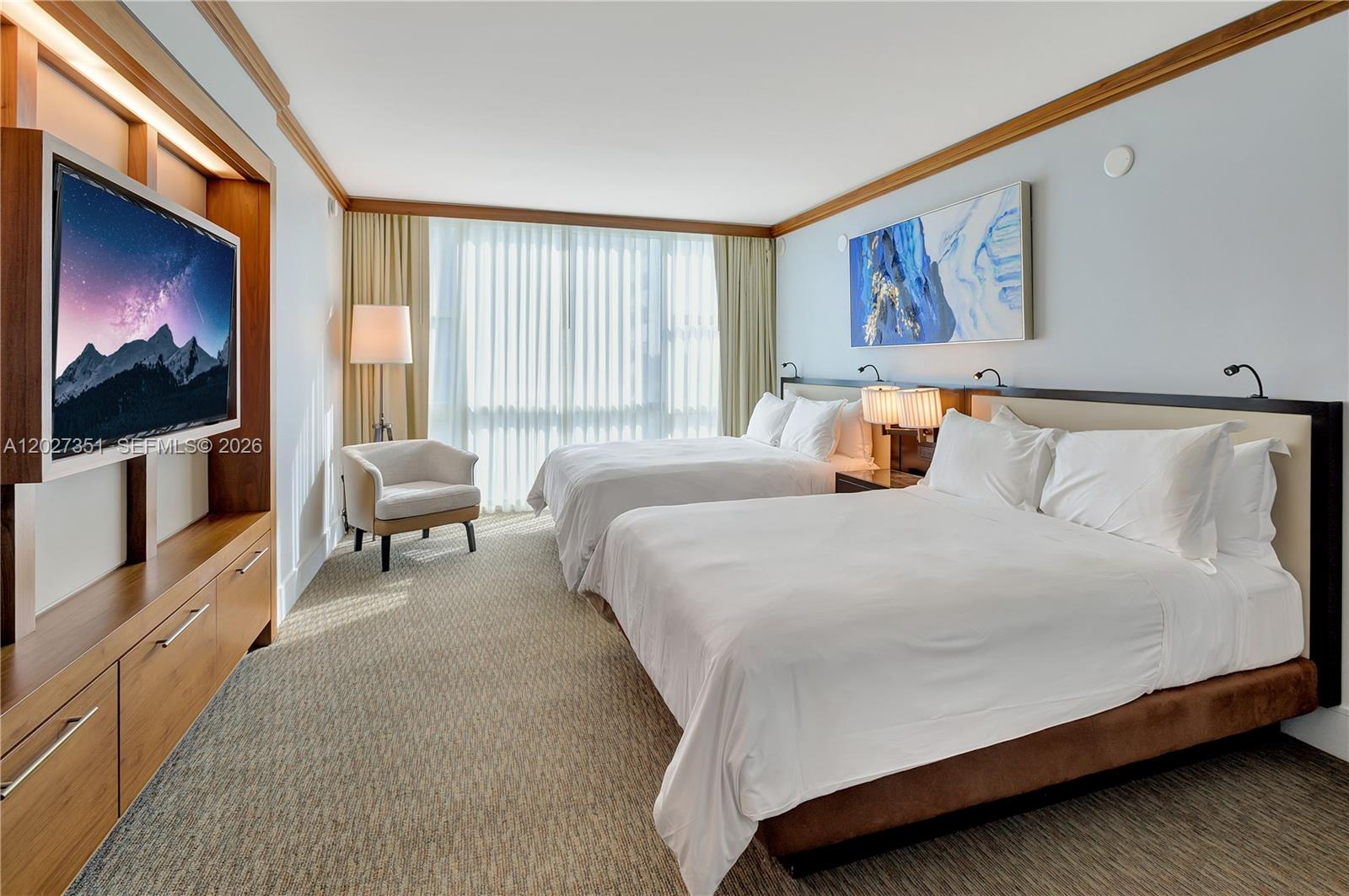 6801 Collins Ave #806, Miami Beach FL 33141