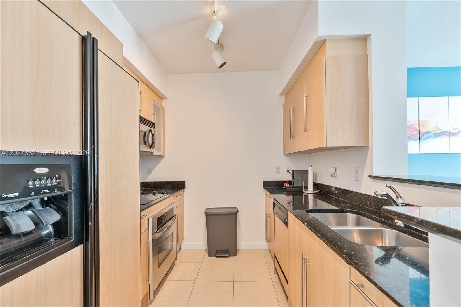 335 S Biscayne Blvd #2402, Miami FL 33131