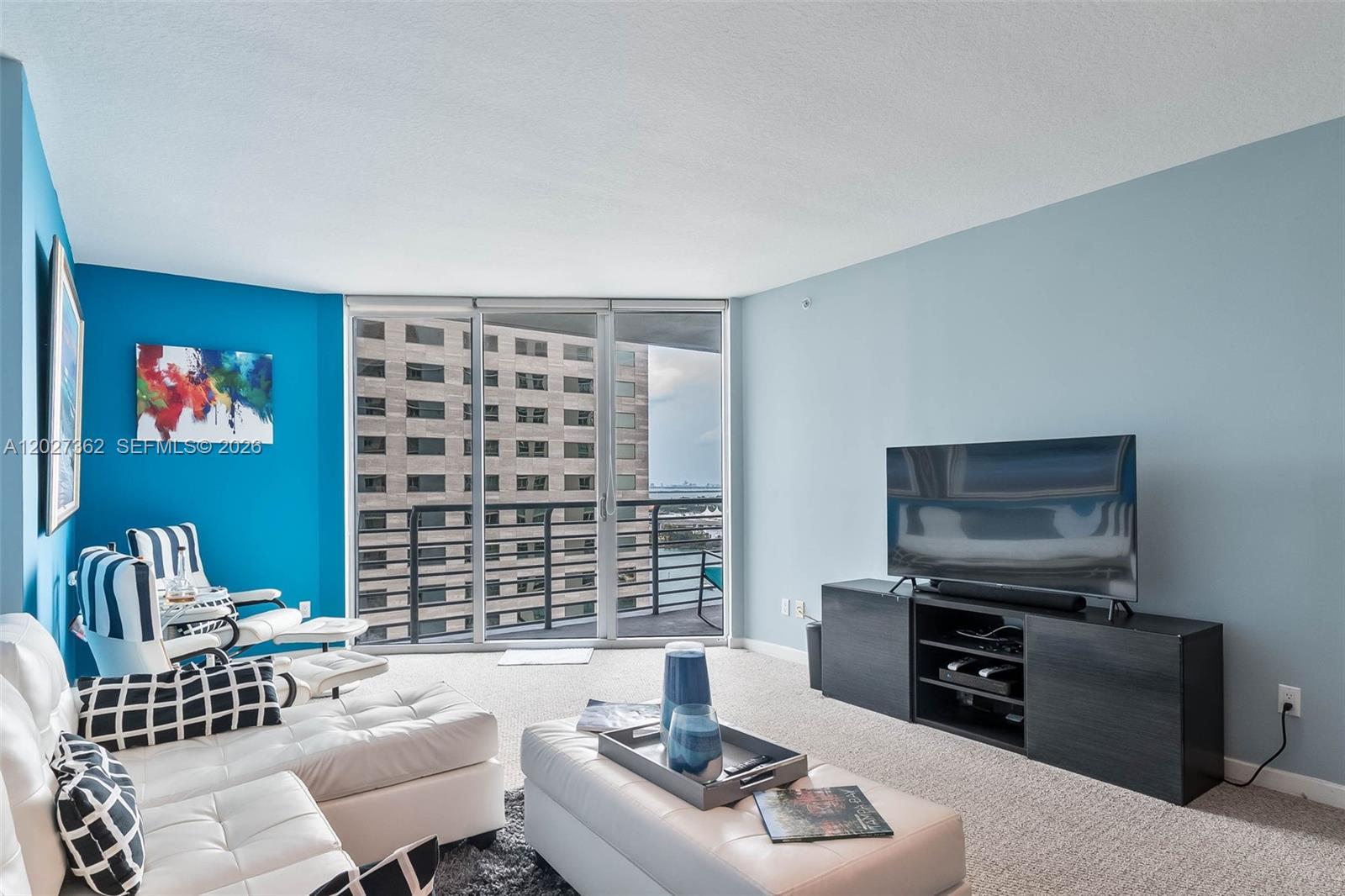 335 S Biscayne Blvd #2402, Miami FL 33131