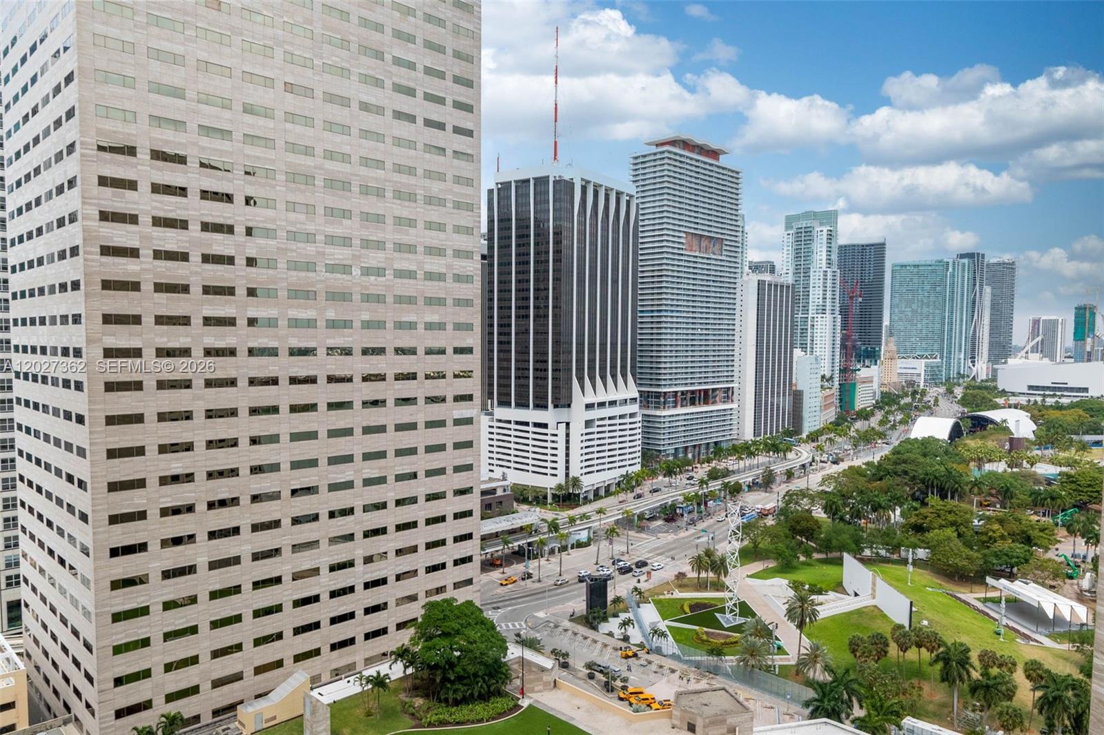 335 S Biscayne Blvd #2402, Miami FL 33131