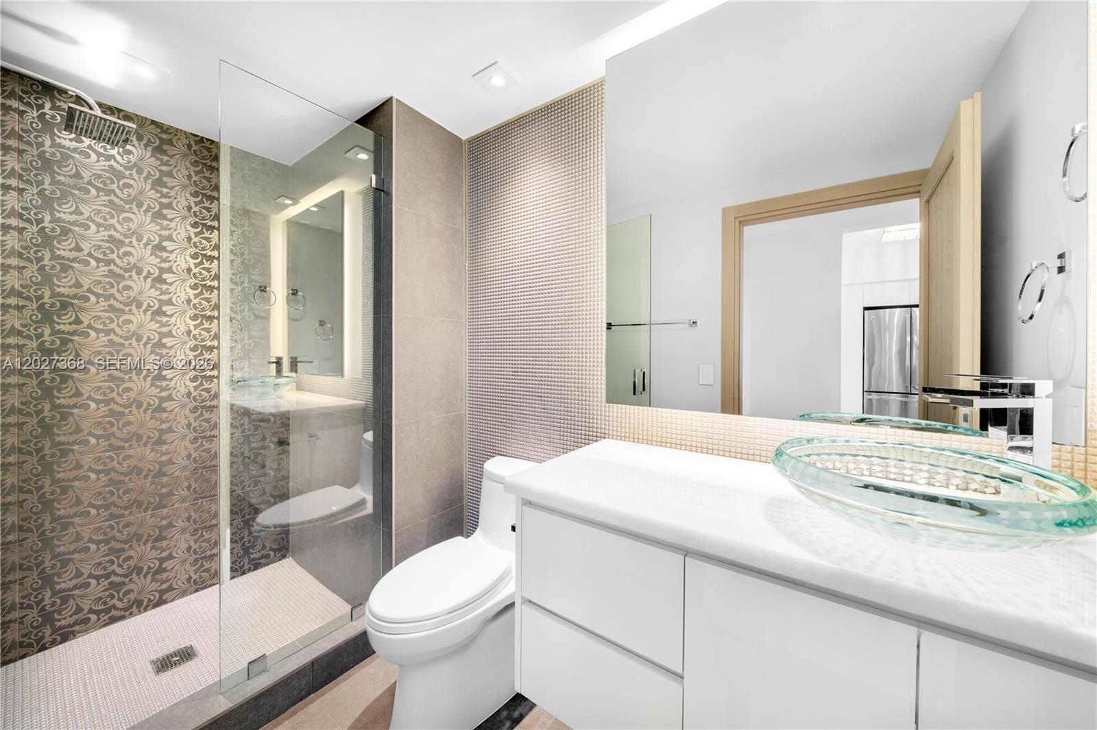 4779 Collins Ave #908, Miami Beach FL 33140