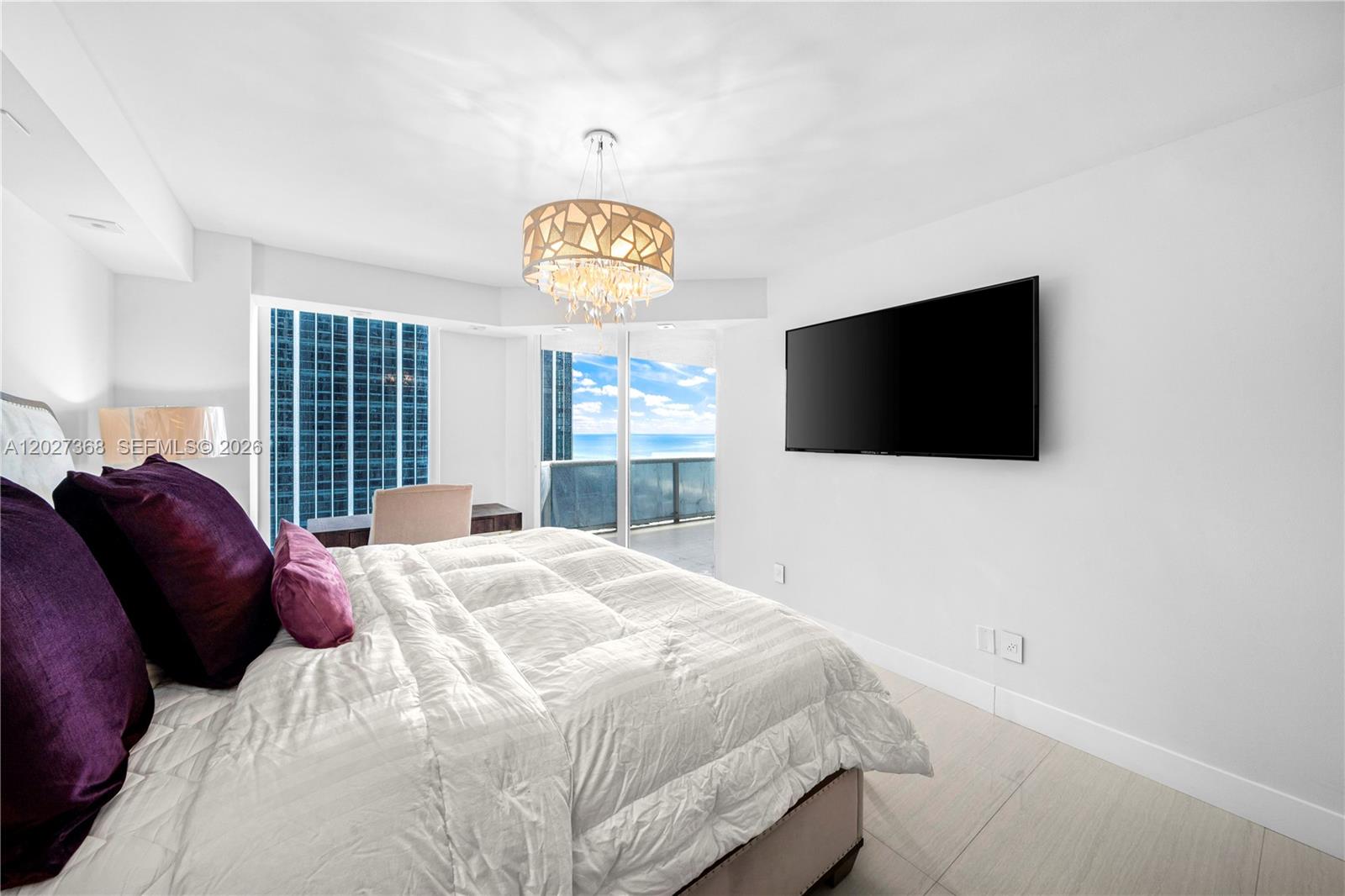 4779 Collins Ave #908, Miami Beach FL 33140