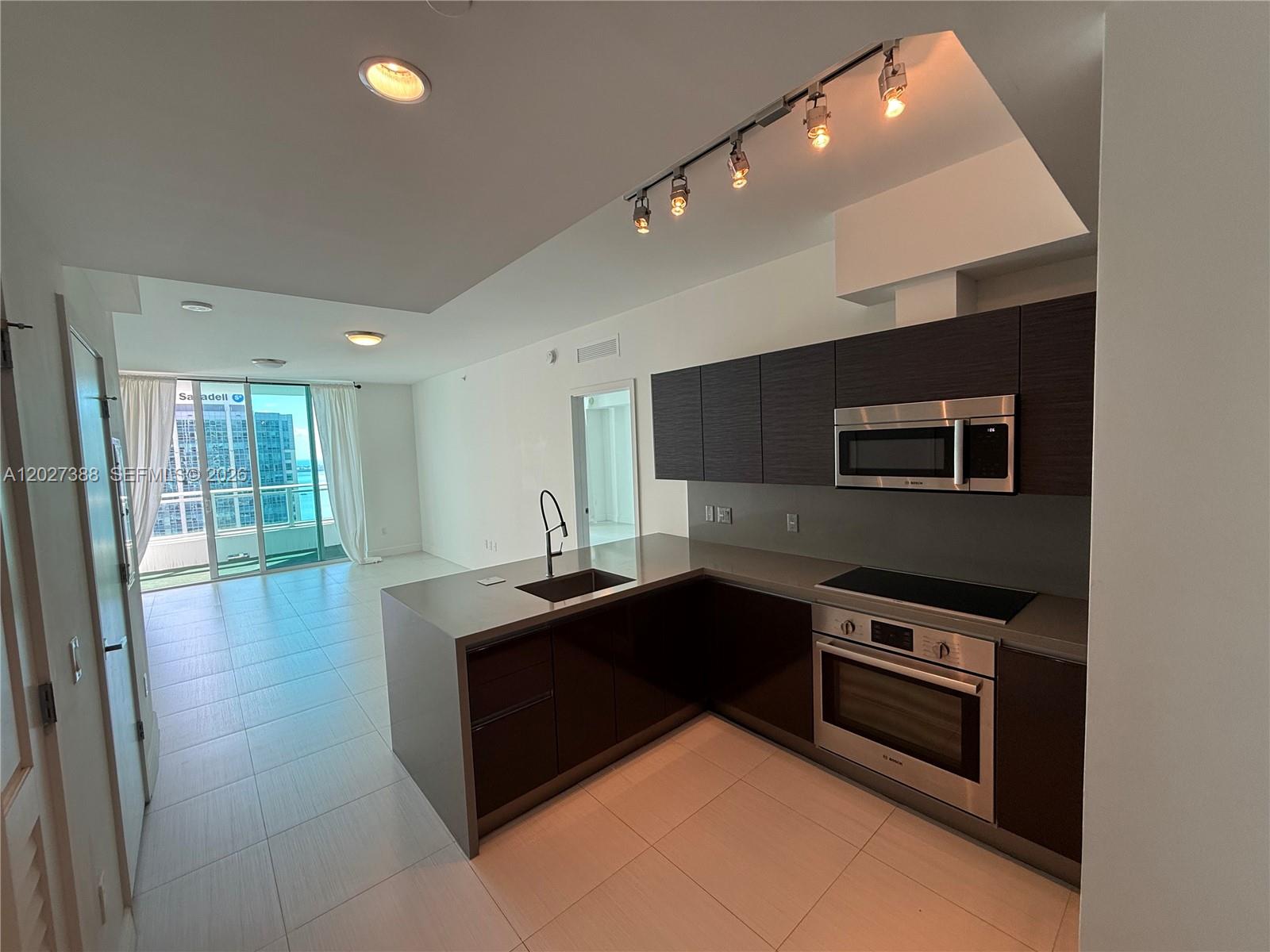 1080 Brickell Ave #3204, Miami FL 33131