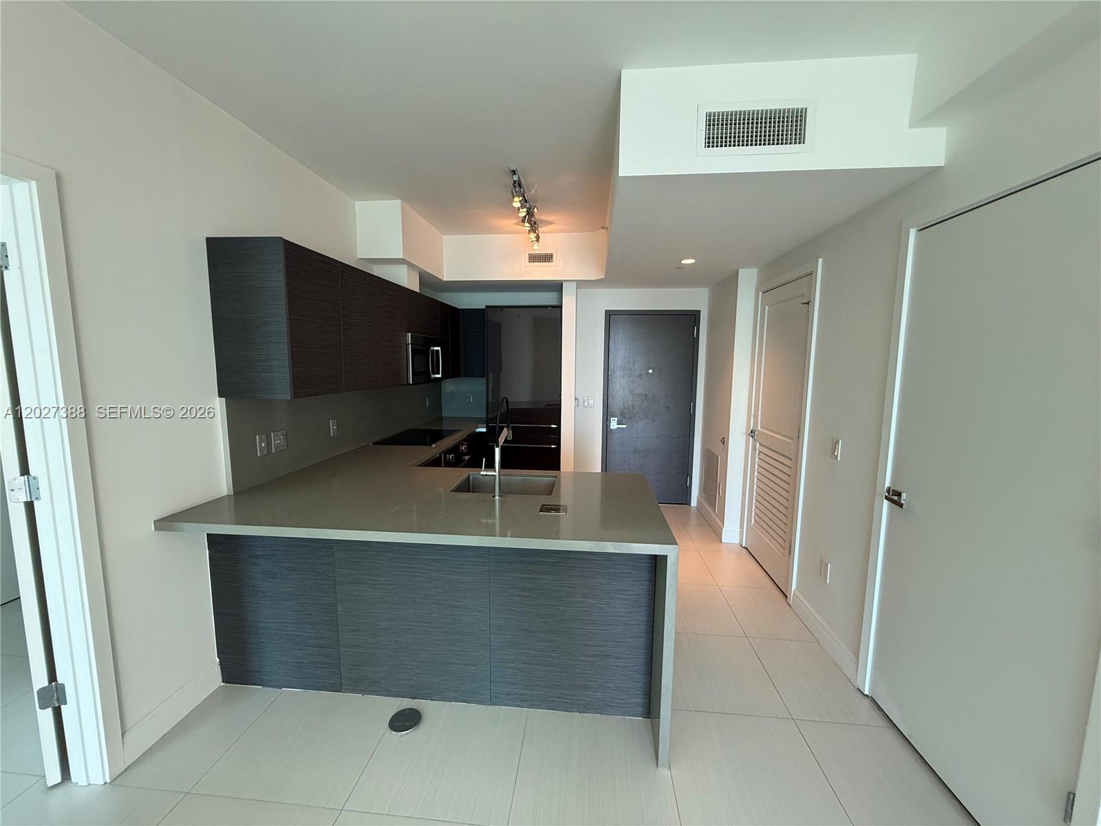 1080 Brickell Ave #3204, Miami FL 33131