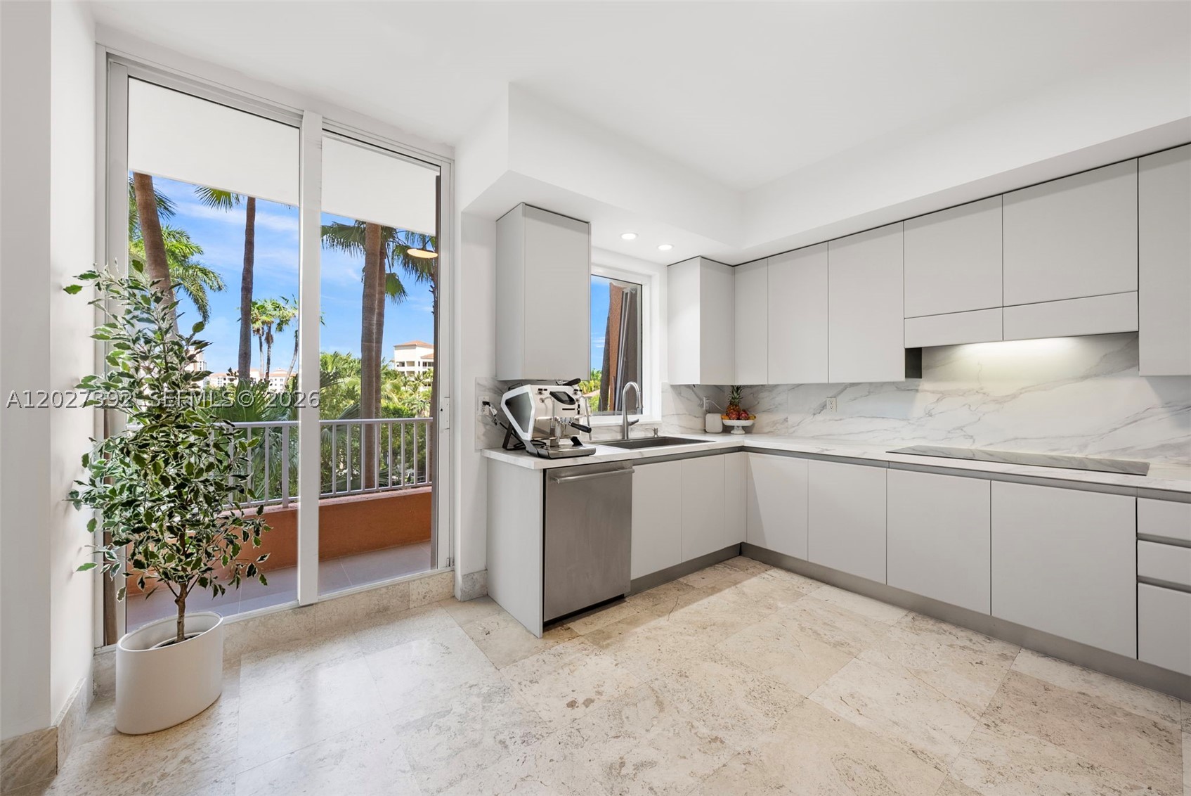 785 Crandon Blvd #205/305, Key Biscayne FL 33149