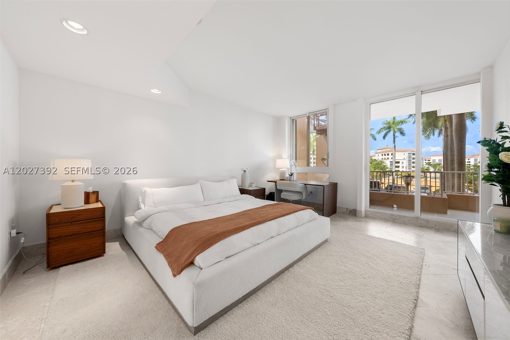 785 Crandon Blvd #205/305, Key Biscayne FL 33149