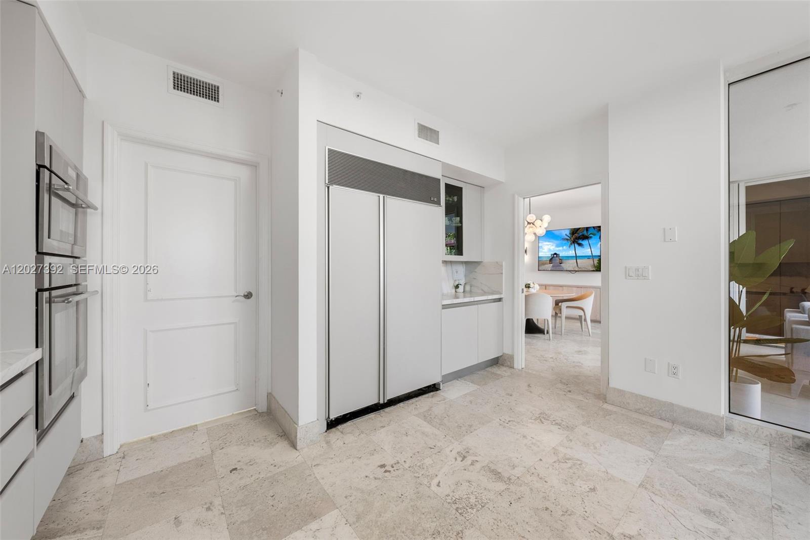 785 Crandon Blvd #205/305, Key Biscayne FL 33149