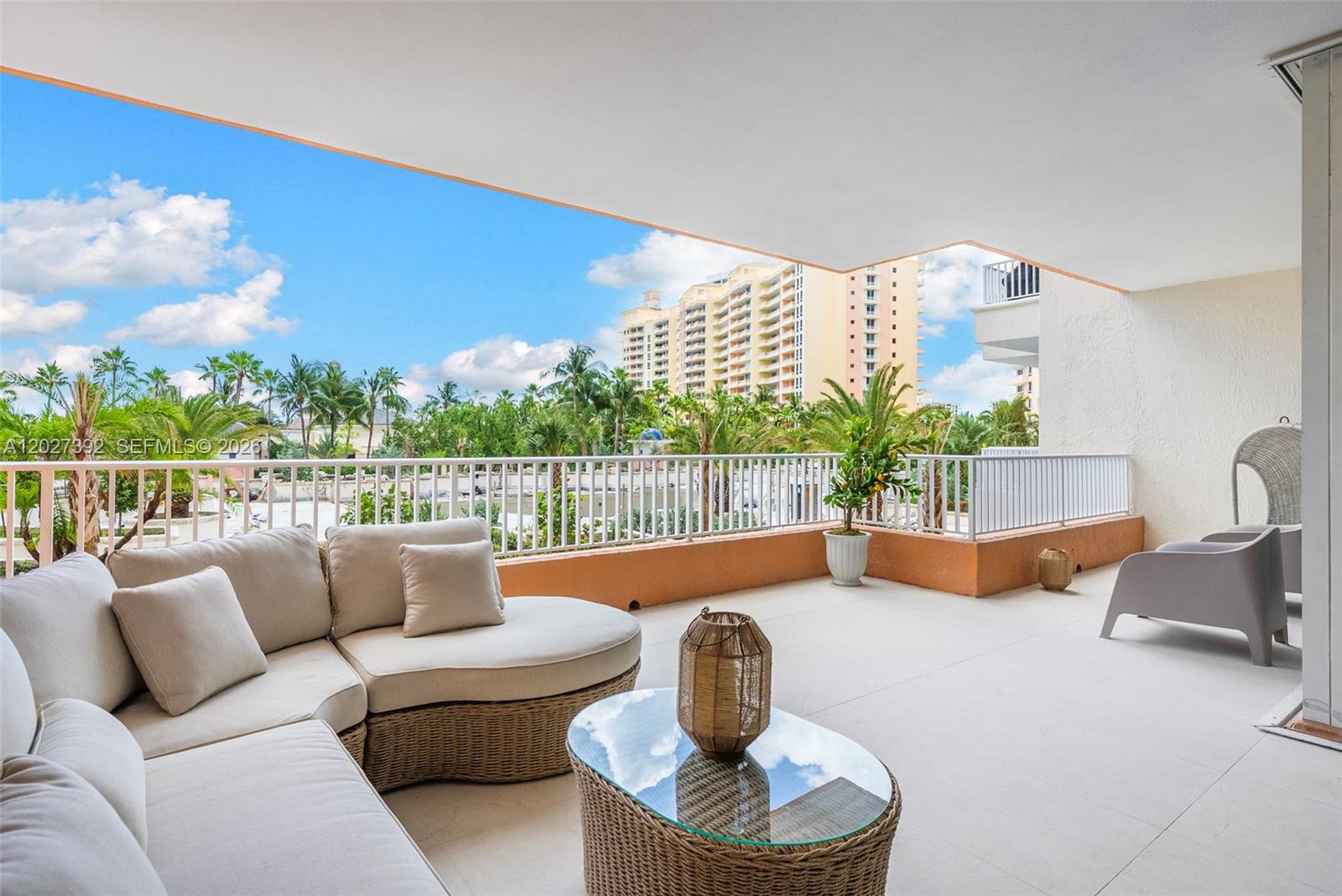 785 Crandon Blvd #205/305, Key Biscayne FL 33149