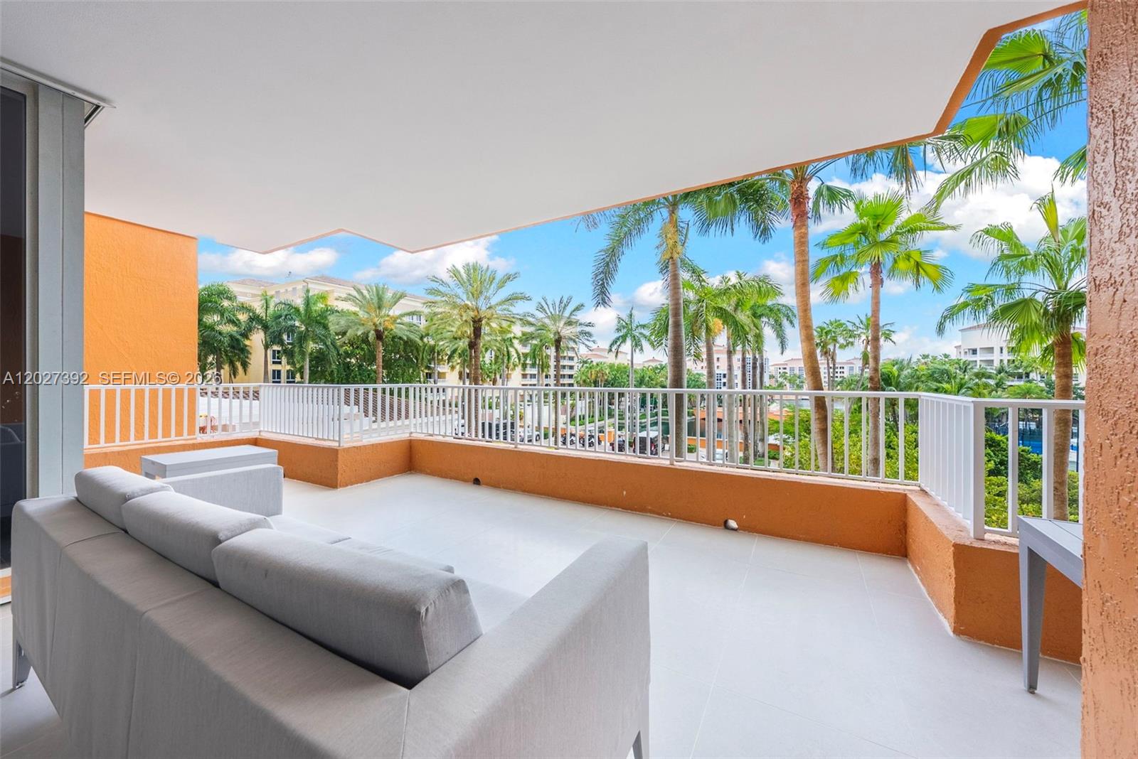 785 Crandon Blvd #205/305, Key Biscayne FL 33149