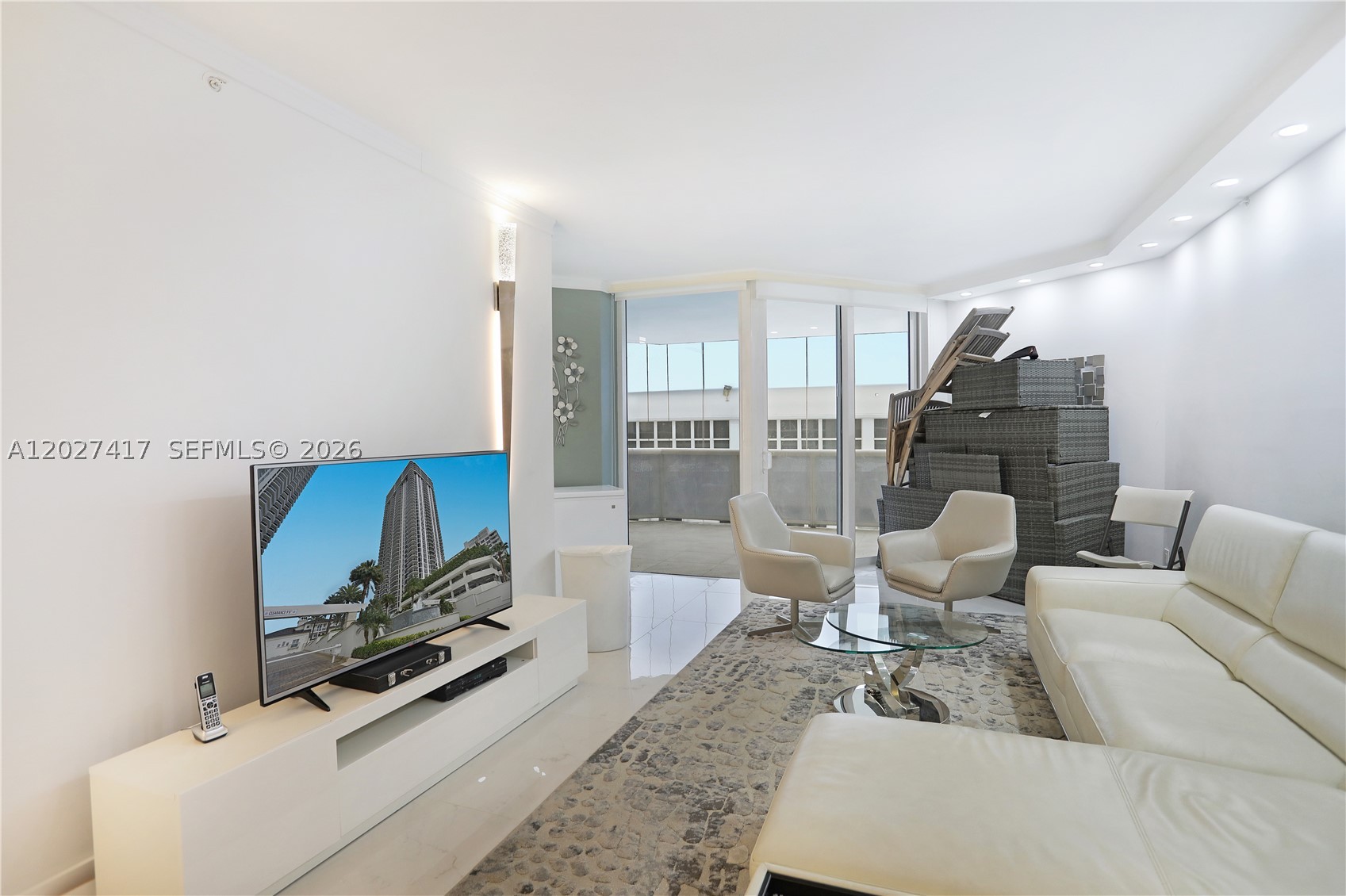 4775 COLLINS AV #1804, Miami Beach FL 33140