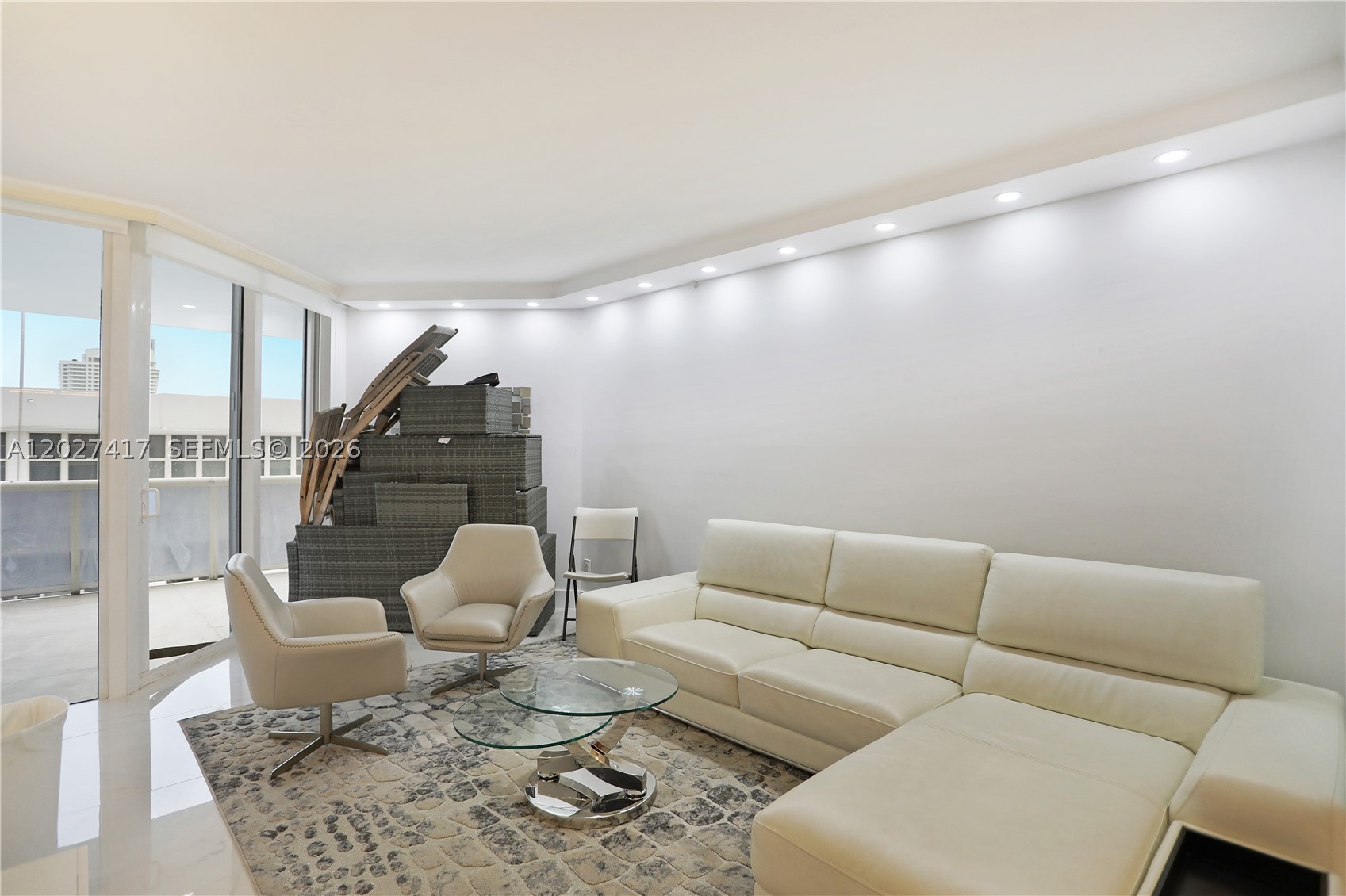 4775 COLLINS AV #1804, Miami Beach FL 33140