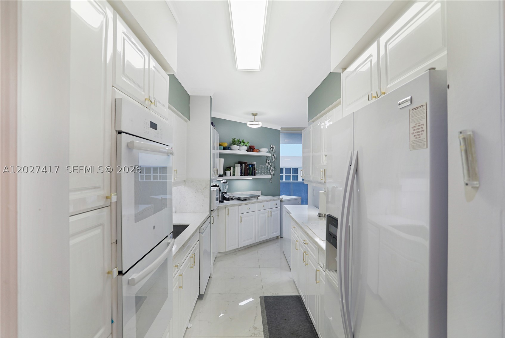 4775 COLLINS AV #1804, Miami Beach FL 33140