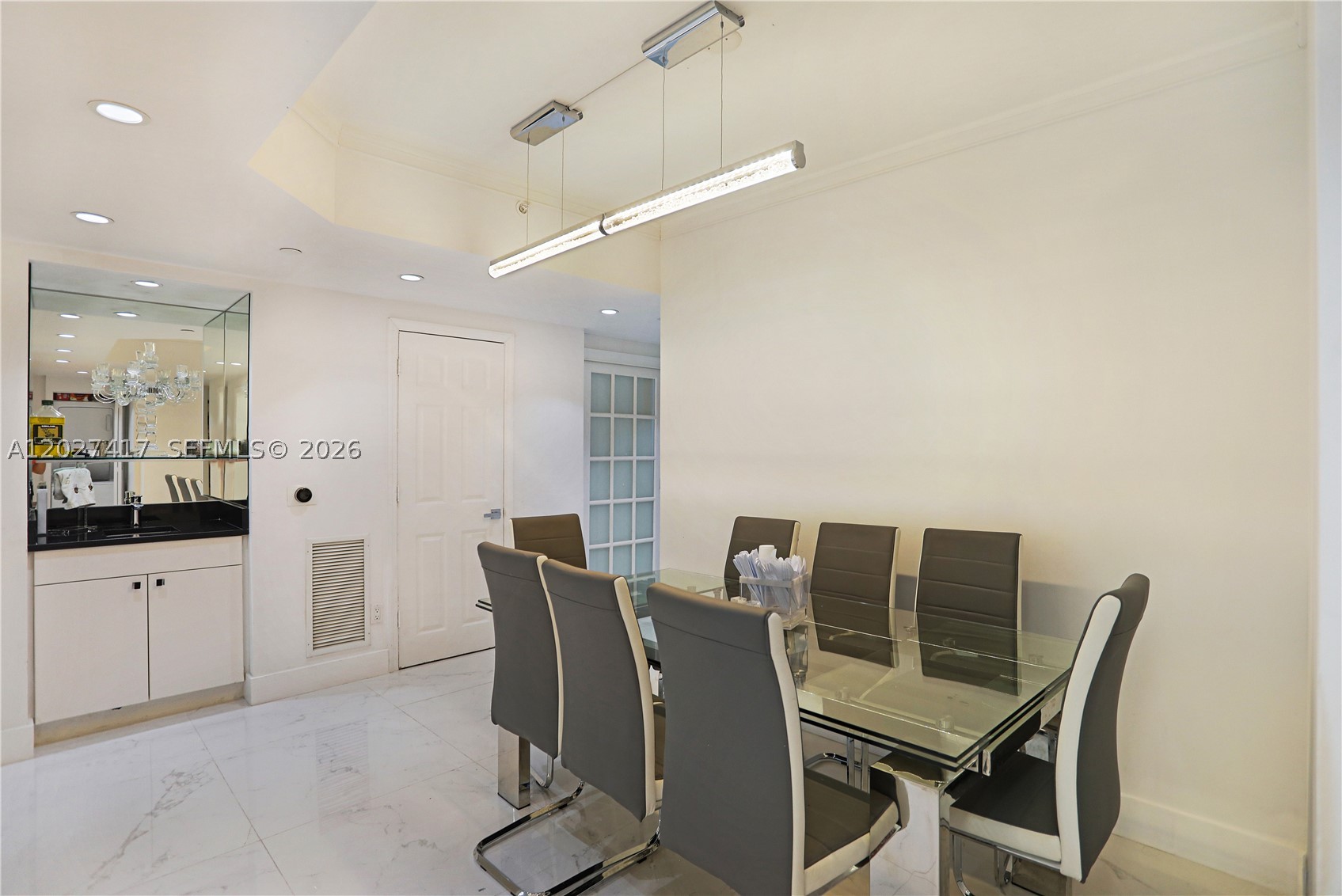 4775 COLLINS AV #1804, Miami Beach FL 33140