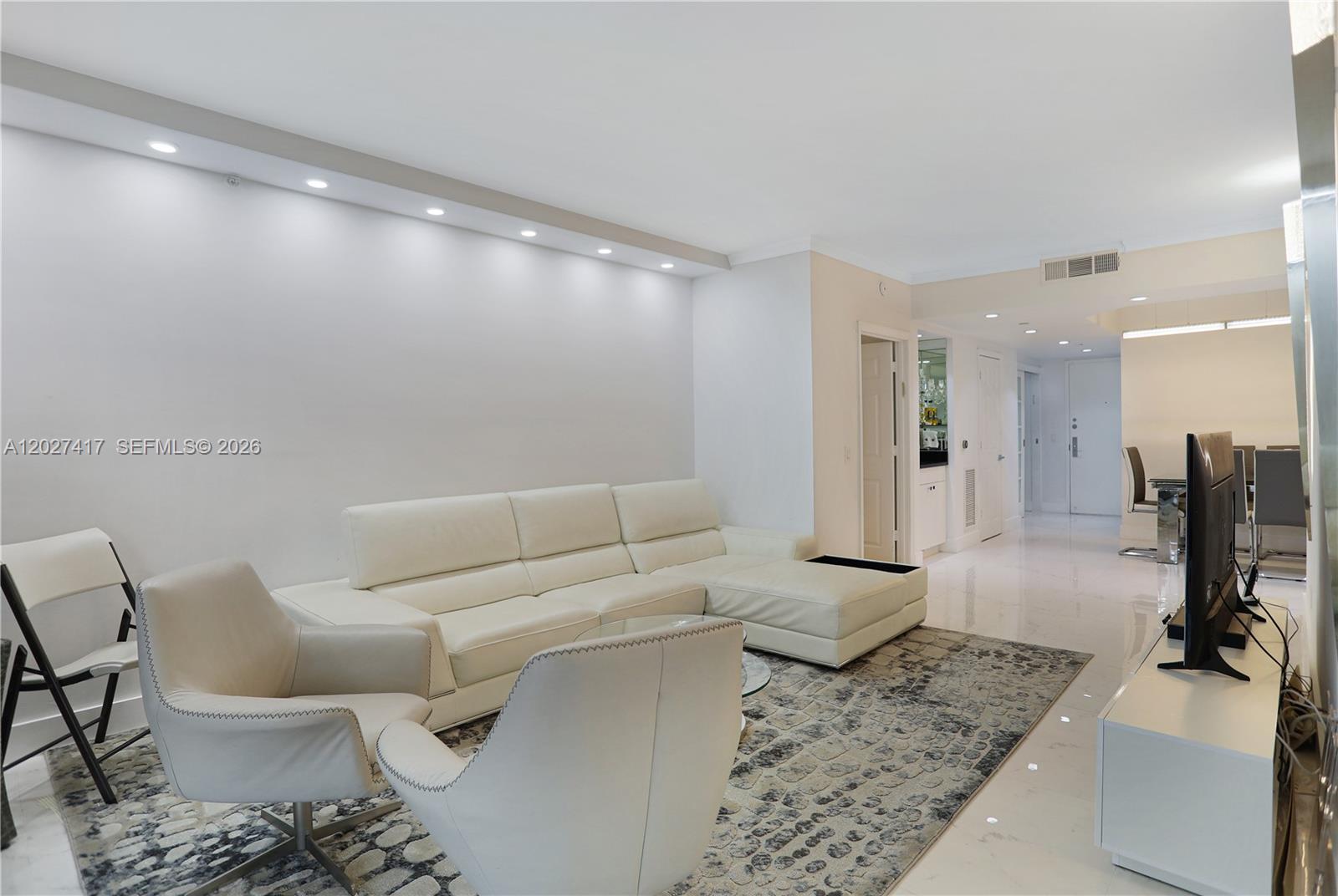 4775 COLLINS AV #1804, Miami Beach FL 33140