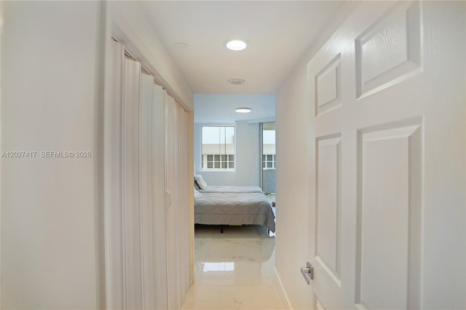 4775 COLLINS AV #1804, Miami Beach FL 33140