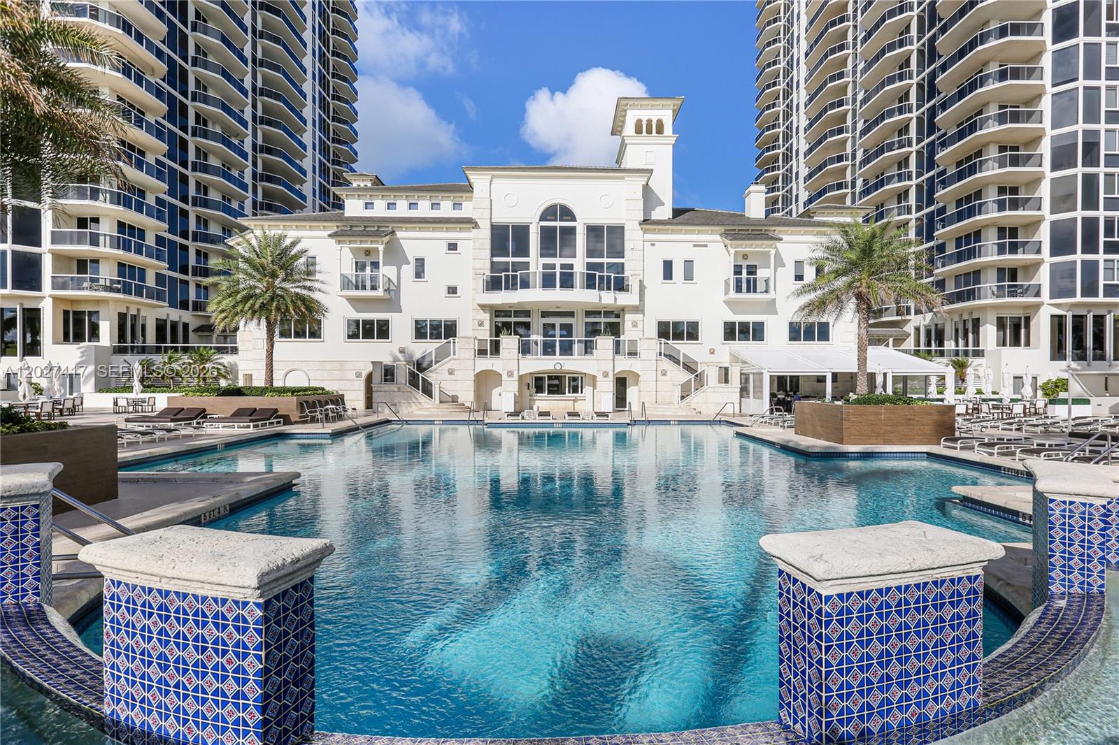 4775 COLLINS AV #1804, Miami Beach FL 33140