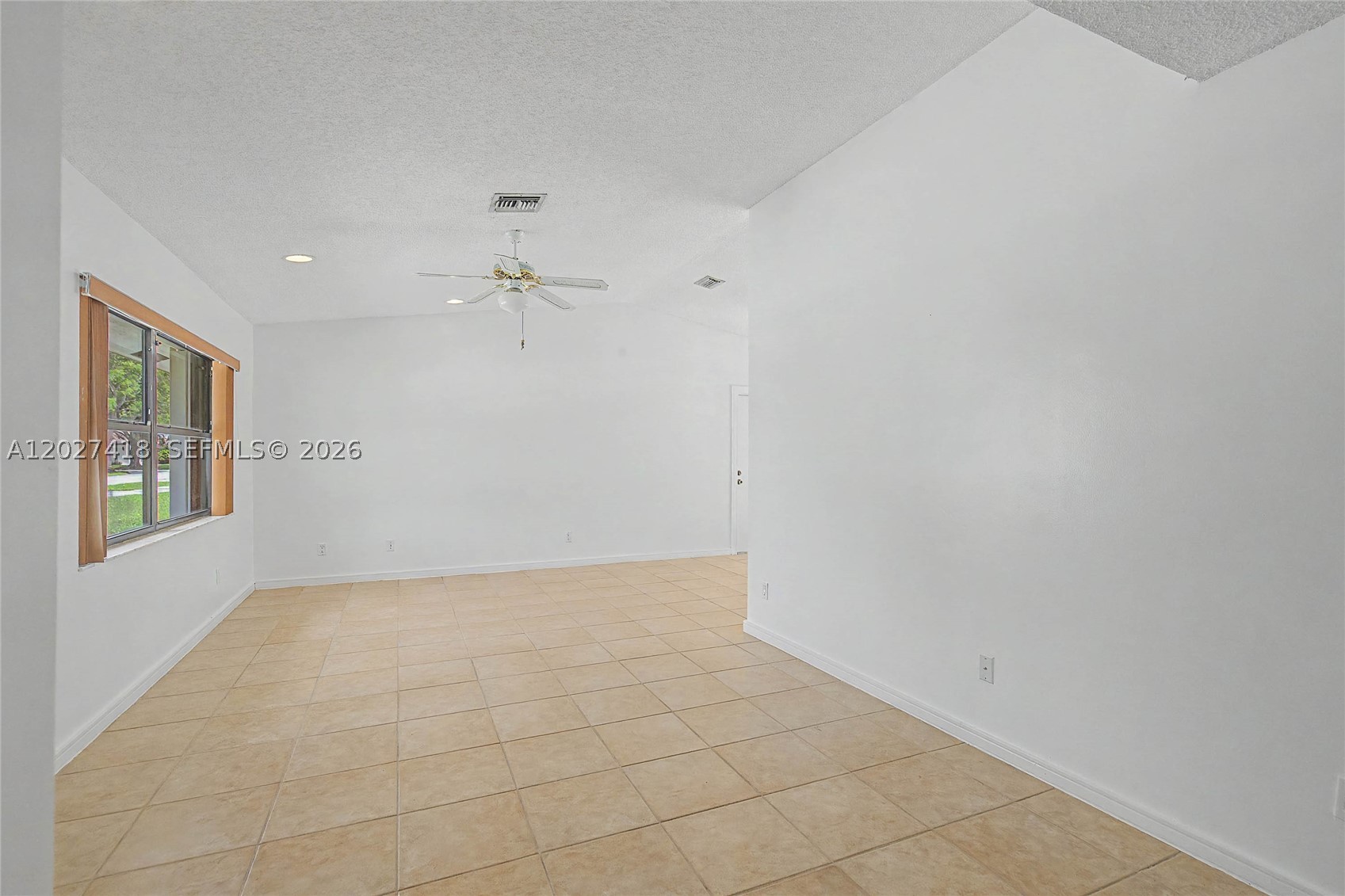 10711 SW 116th Ave, Miami FL 33176