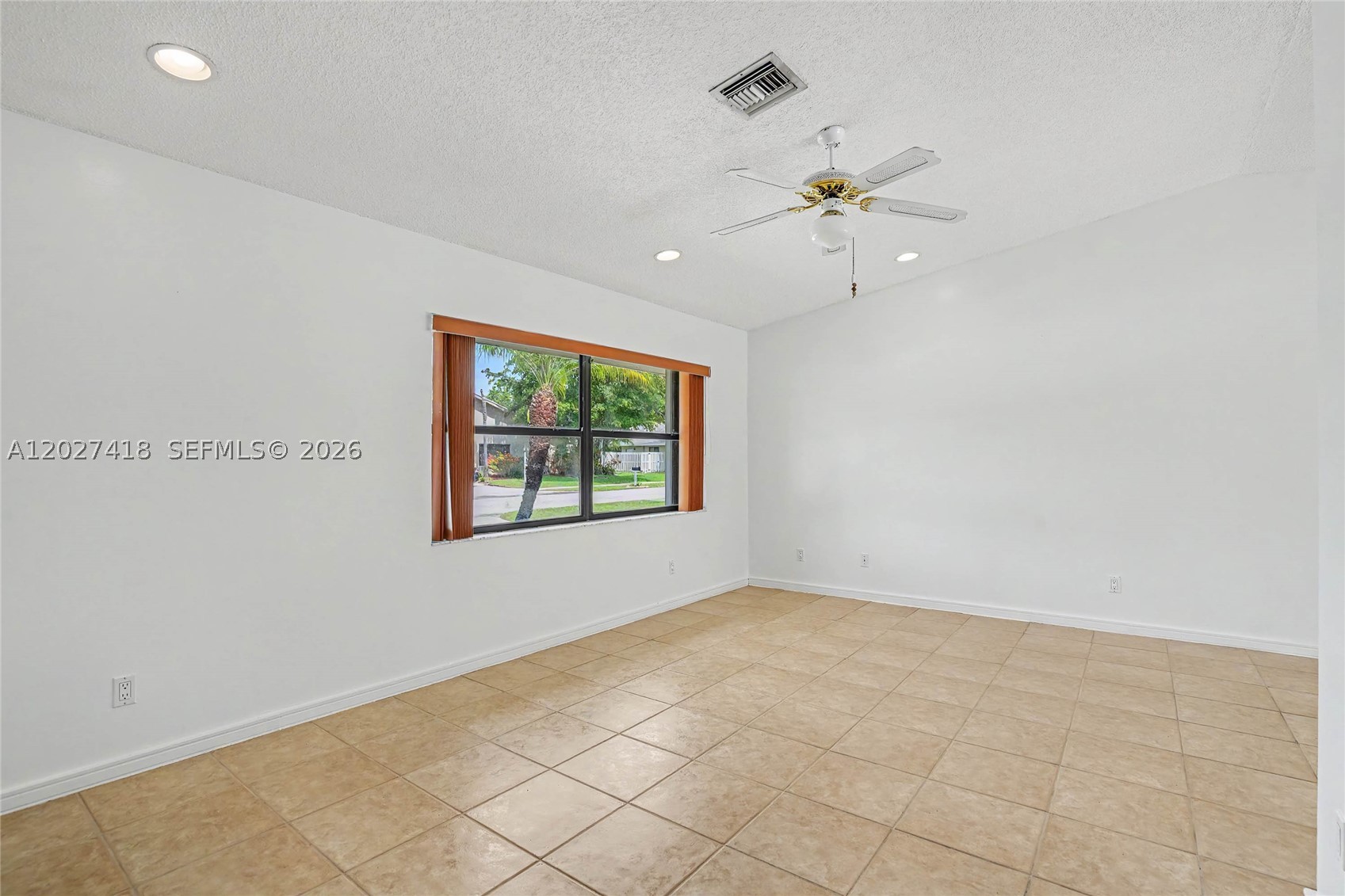 10711 SW 116th Ave, Miami FL 33176