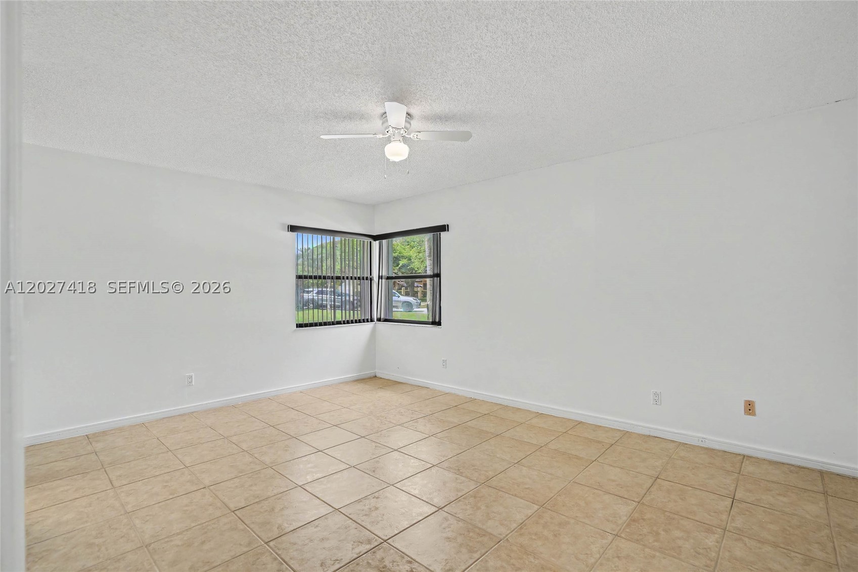 10711 SW 116th Ave, Miami FL 33176