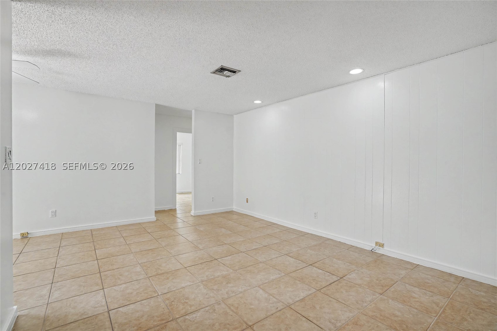10711 SW 116th Ave, Miami FL 33176