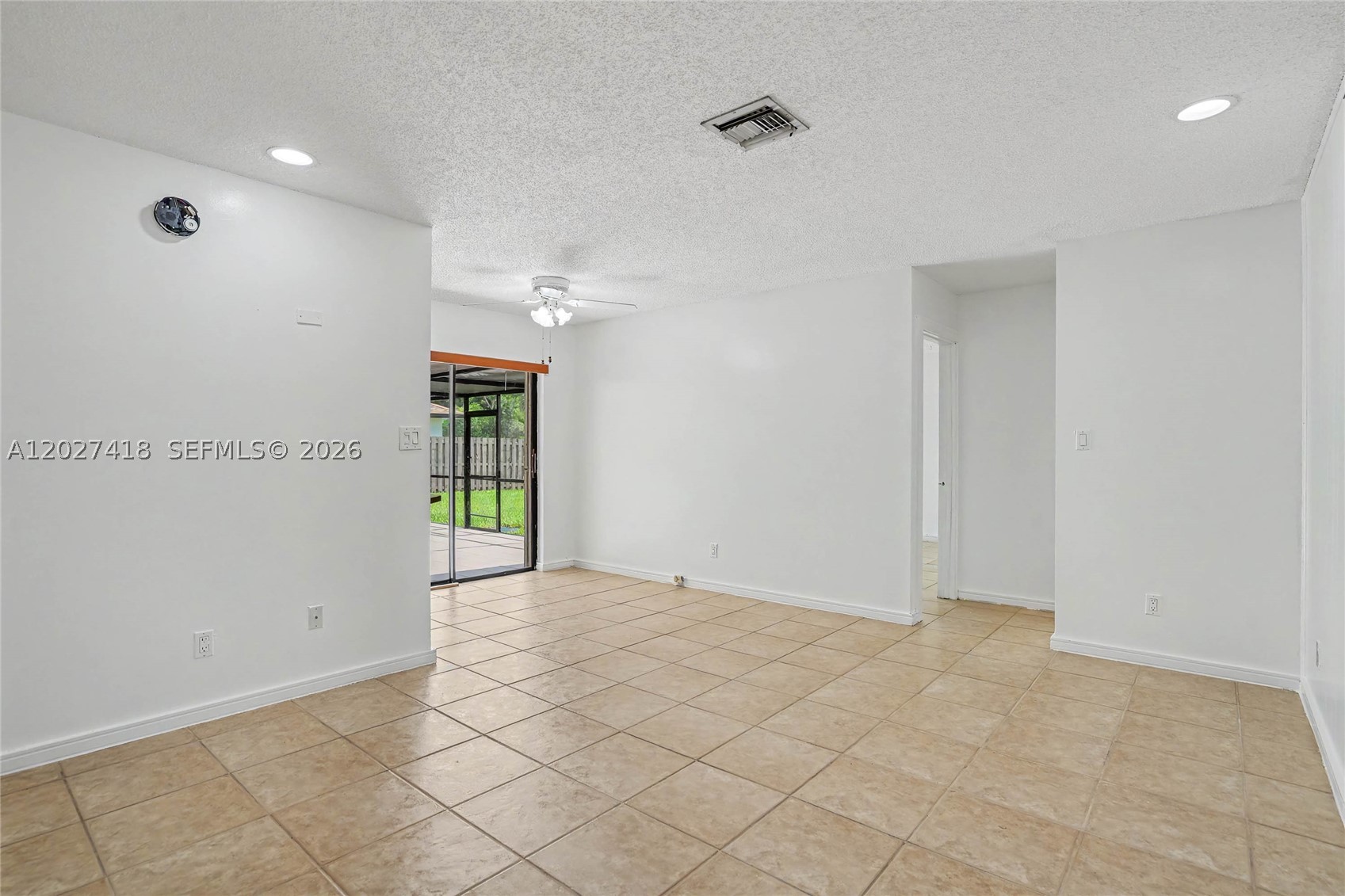 10711 SW 116th Ave, Miami FL 33176