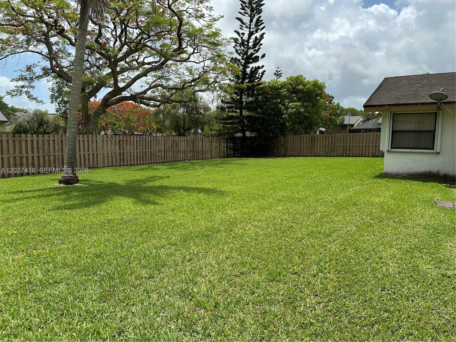 10711 SW 116th Ave, Miami FL 33176
