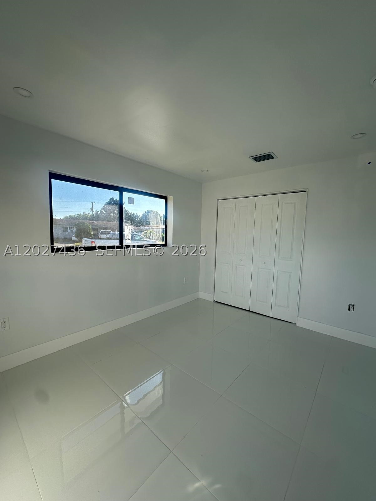 2041 NW 190th Ter, Miami Gardens FL 33056