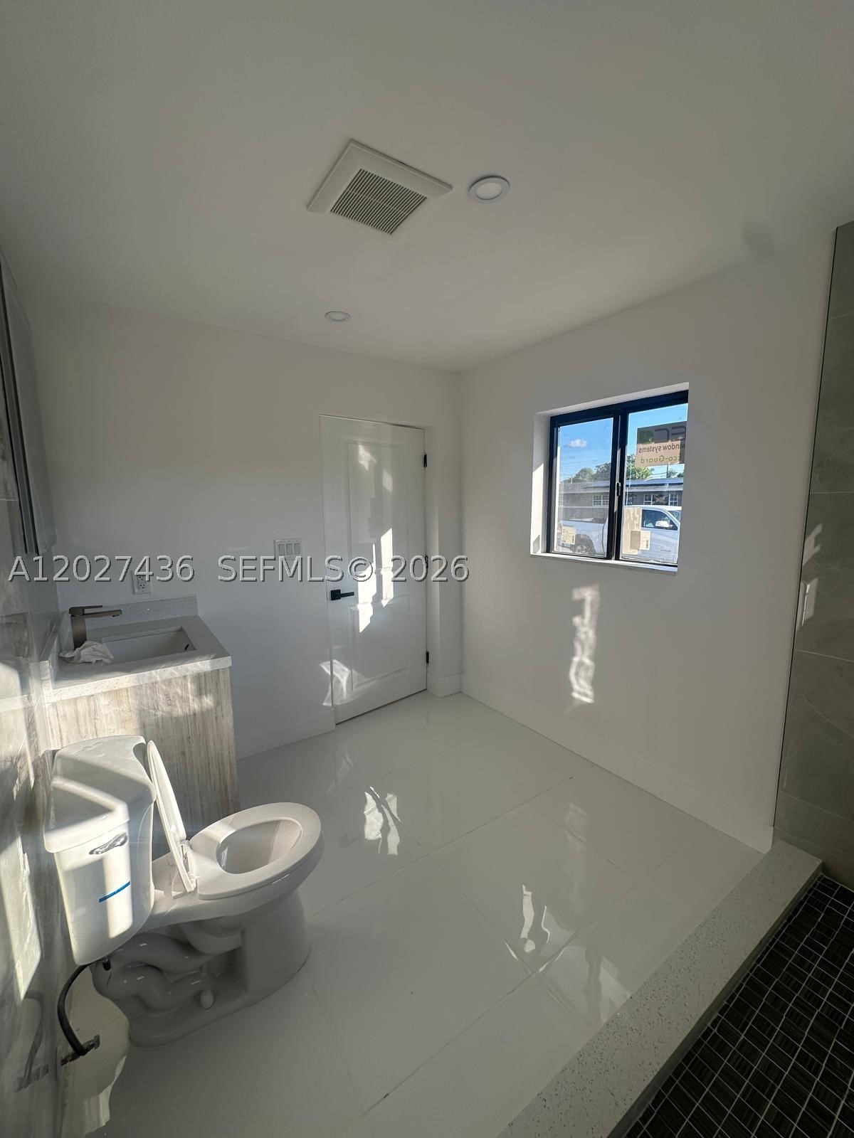 2041 NW 190th Ter, Miami Gardens FL 33056