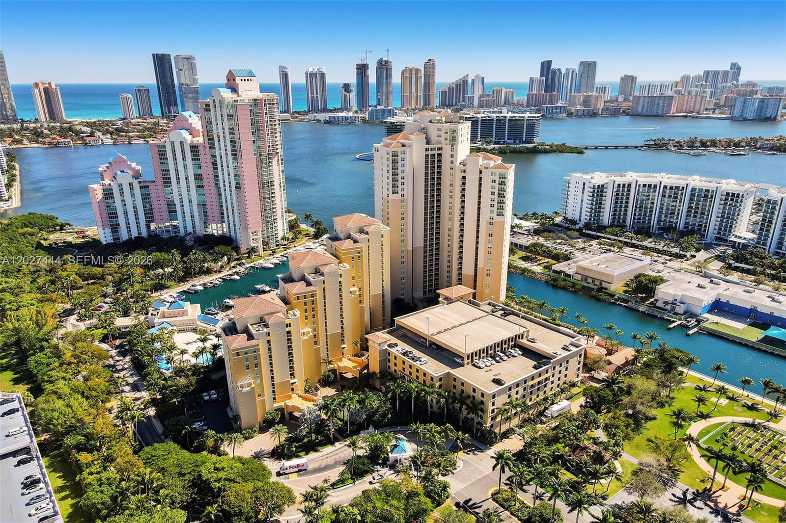 3330 NE 190th St #2411, Aventura FL 33180